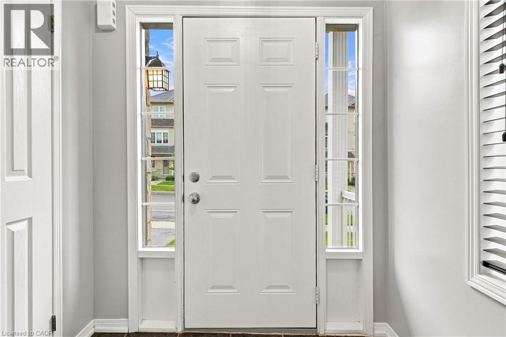 5065 Serena Drive, Beamsville, ON - Indoor Photo Showing Other Room