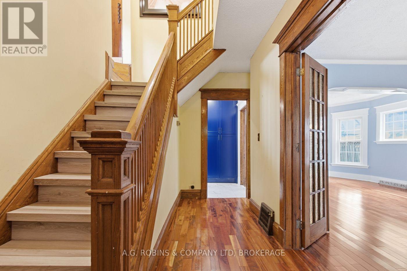 6345 Barker Street, Niagara Falls (Dorchester), ON - Indoor Photo Showing Other Room