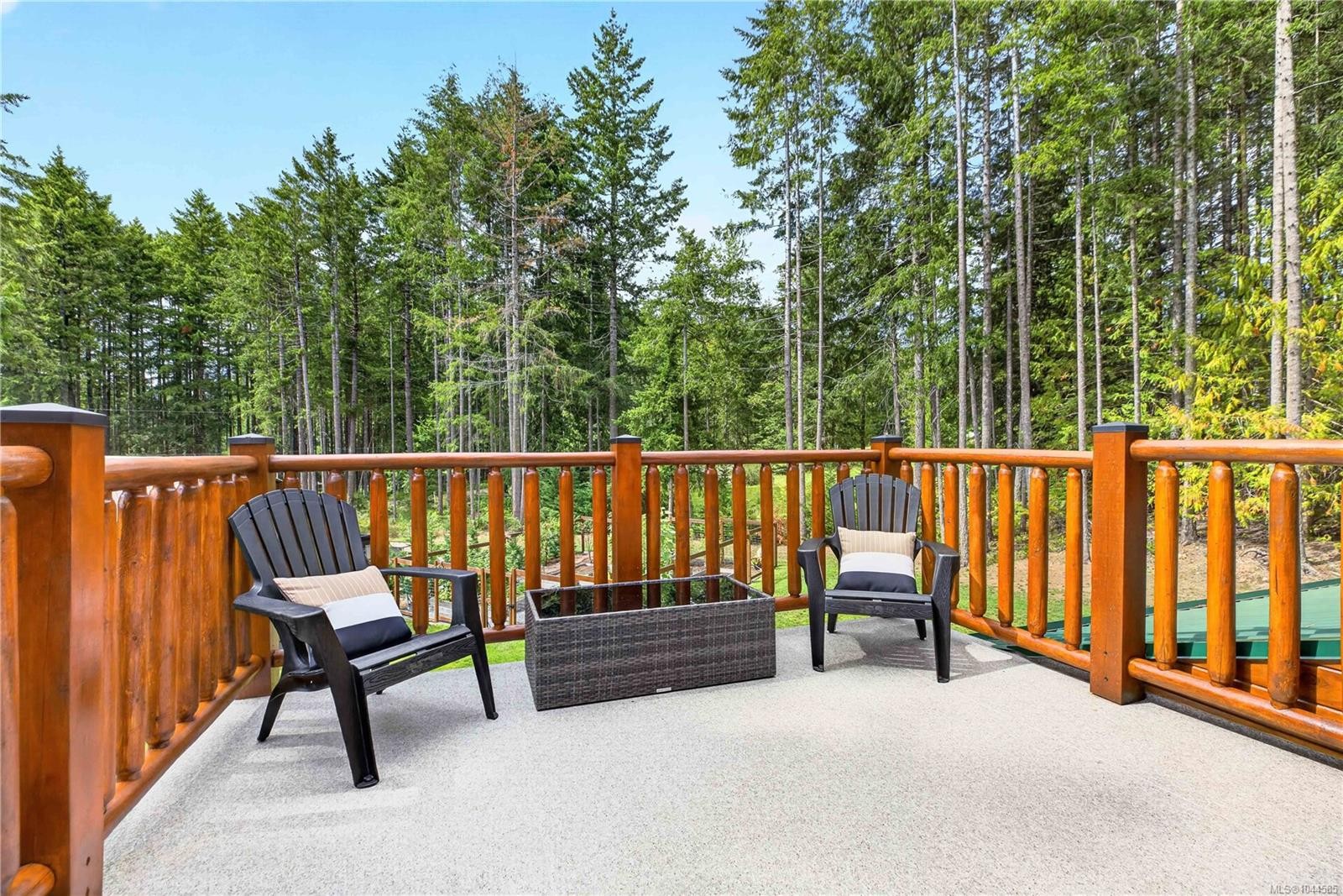 1258 Barr Dr, Merville, BC