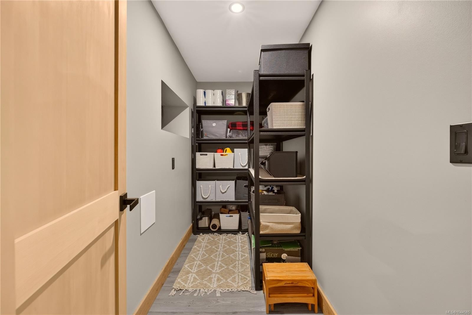 1258 Barr Dr, Merville, BC