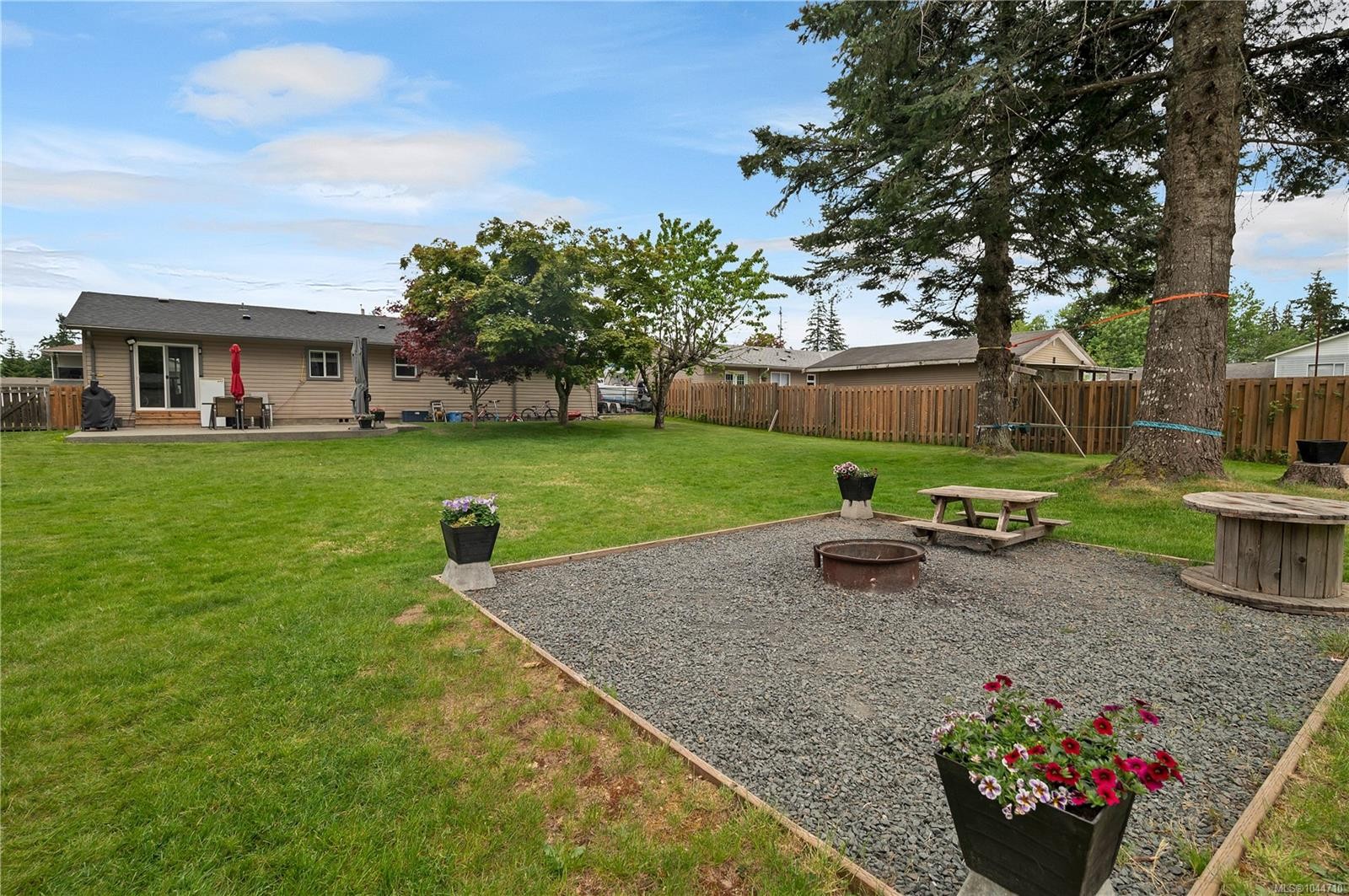 230 Carolyn Rd, Campbell River, BC