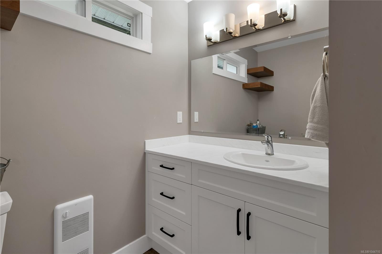 230 Carolyn Rd, Campbell River, BC