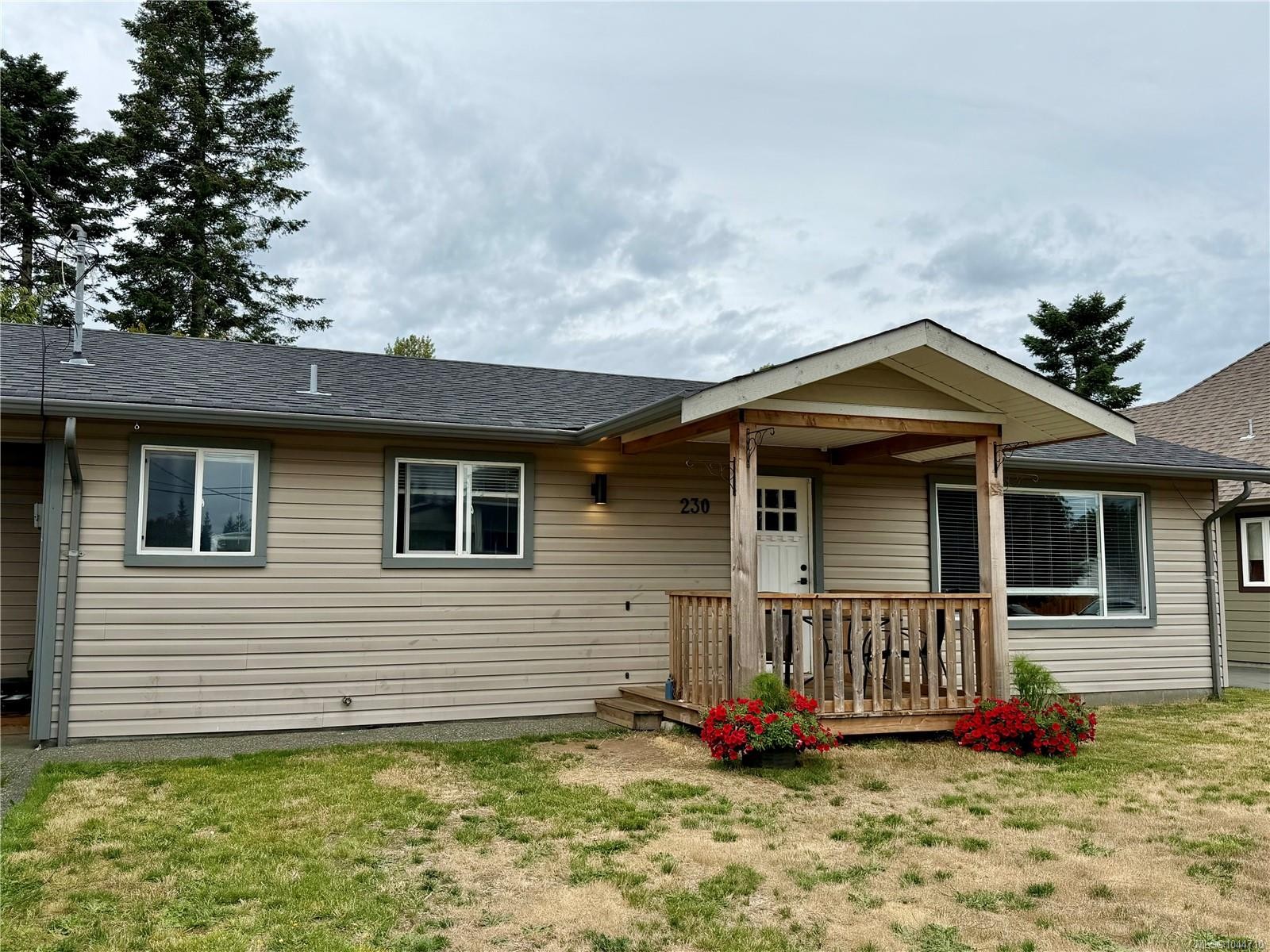 230 Carolyn Rd, Campbell River, BC