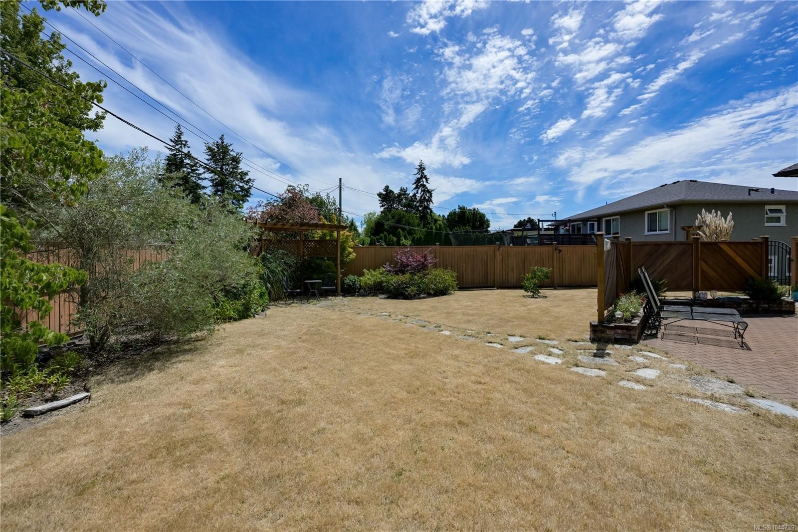 2471 Dryfe St, Oak Bay, BC
