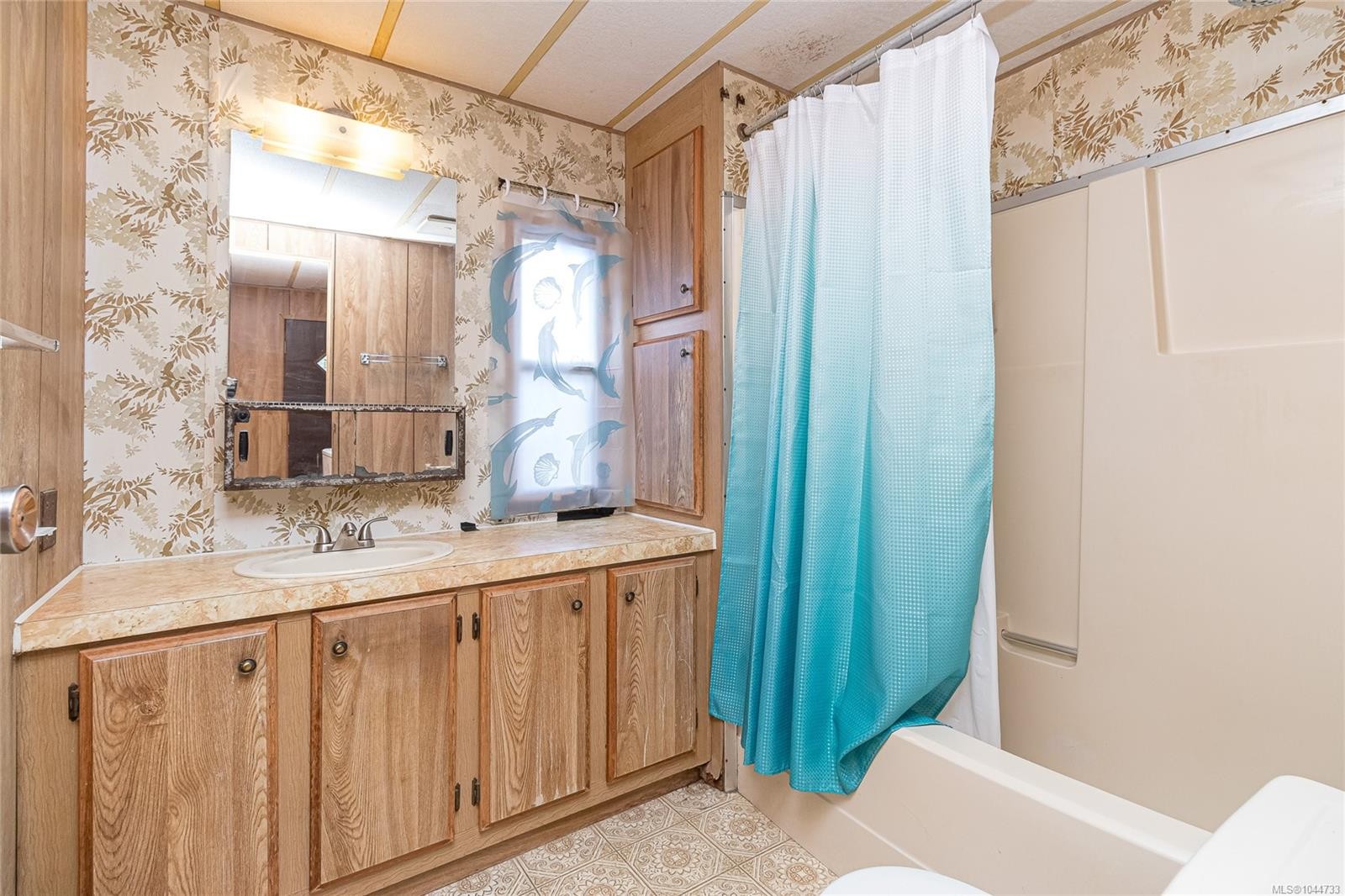 #5-124 Cooper Rd, View Royal, BC