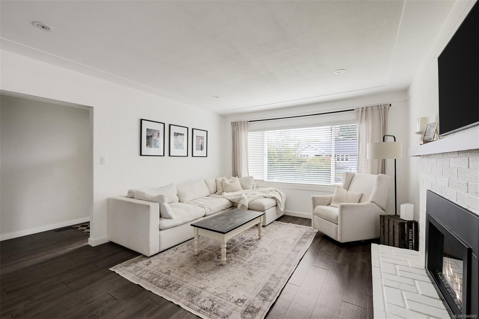 3128 Quadra St, Victoria, BC