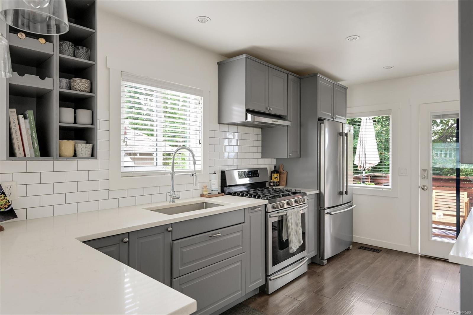 3128 Quadra St, Victoria, BC