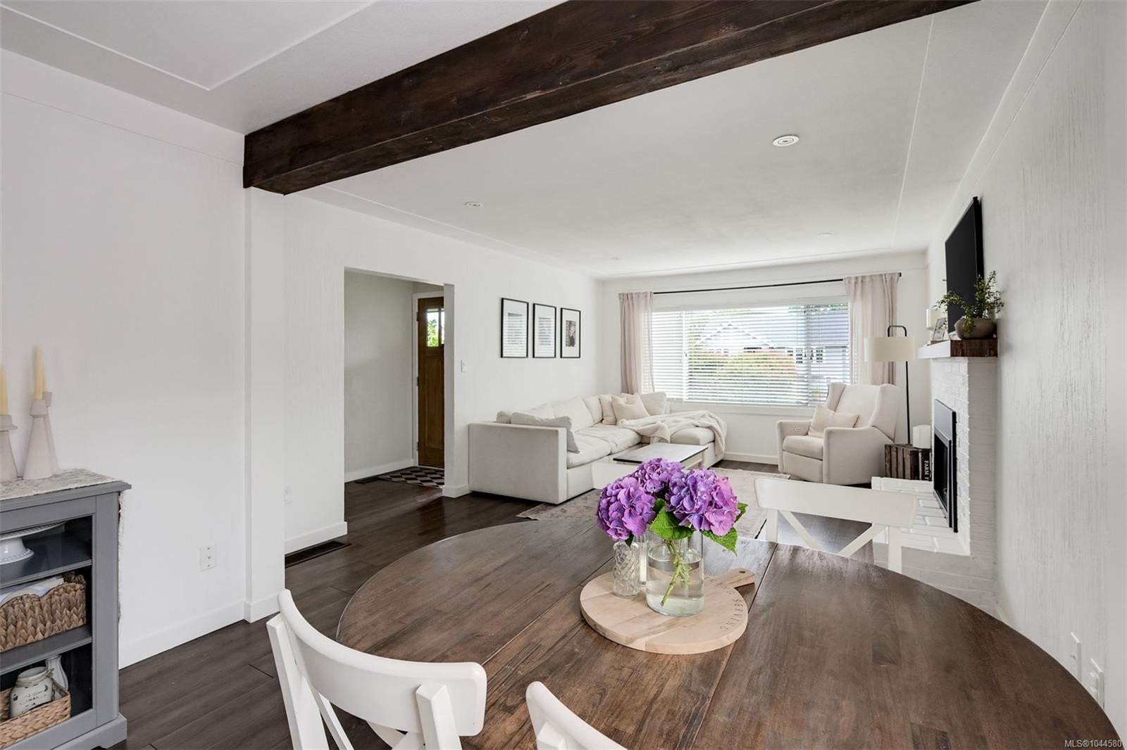 3128 Quadra St, Victoria, BC