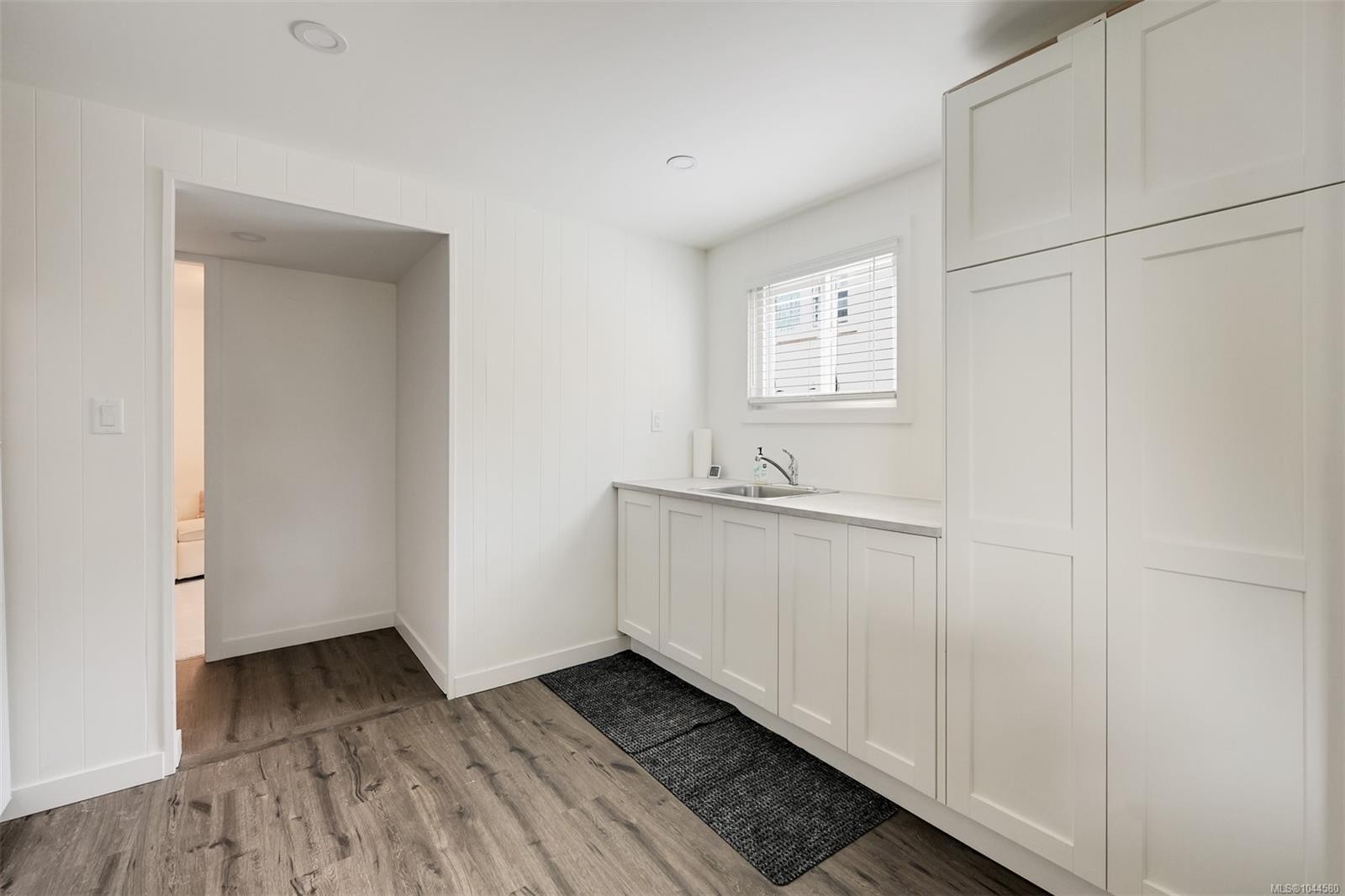 3128 Quadra St, Victoria, BC