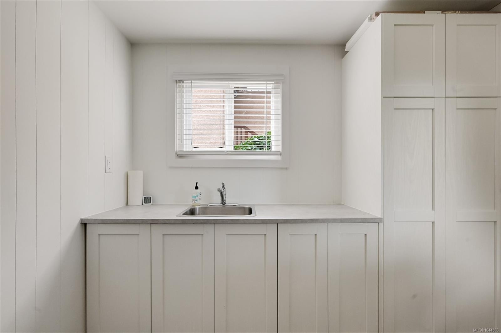 3128 Quadra St, Victoria, BC