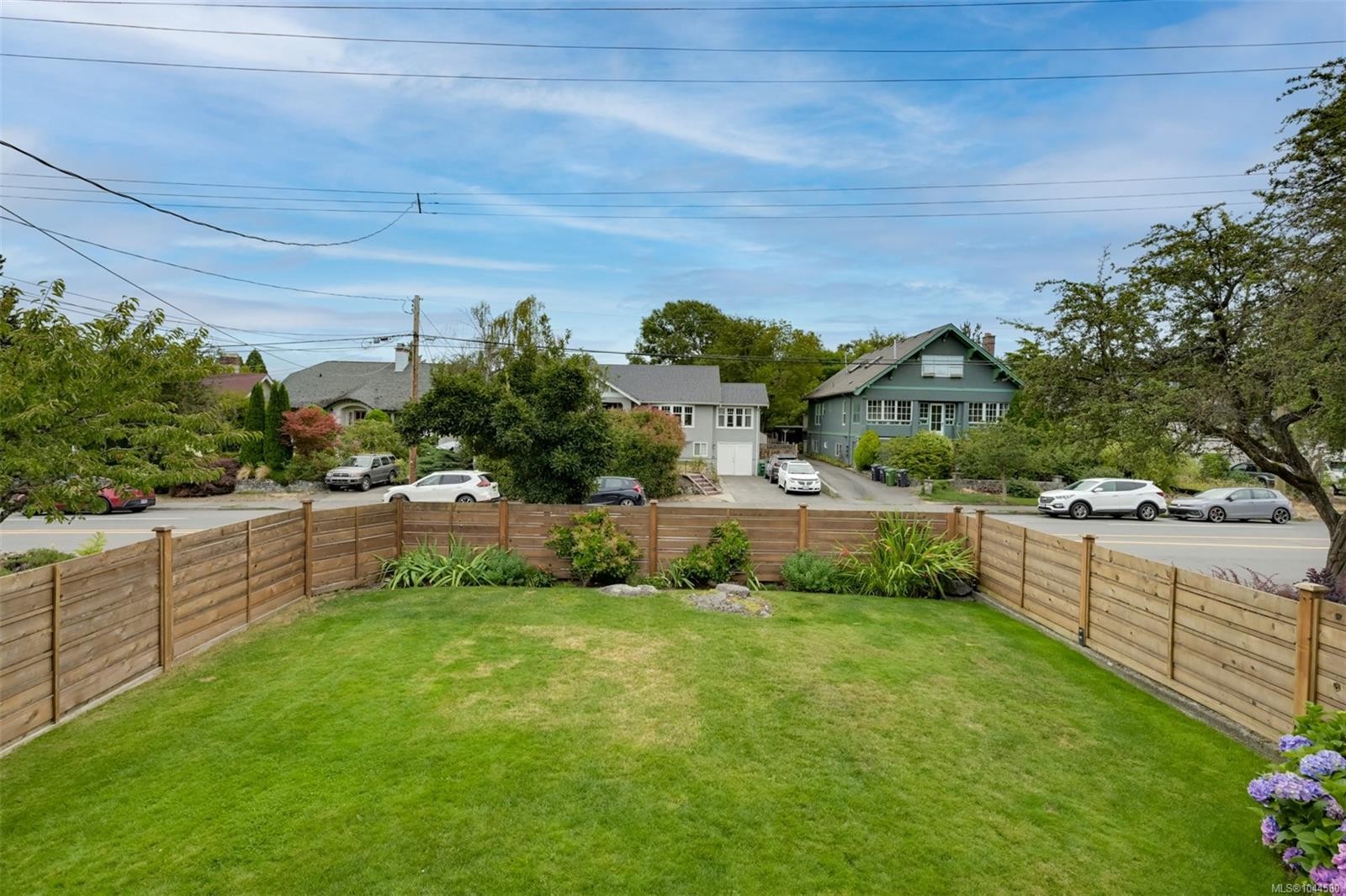 3128 Quadra St, Victoria, BC