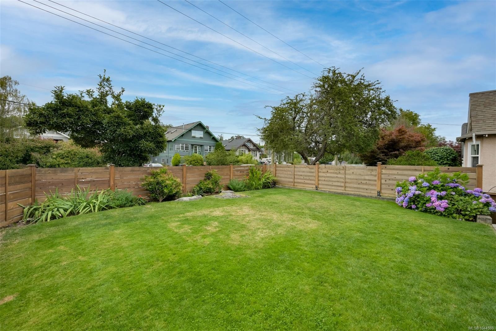 3128 Quadra St, Victoria, BC