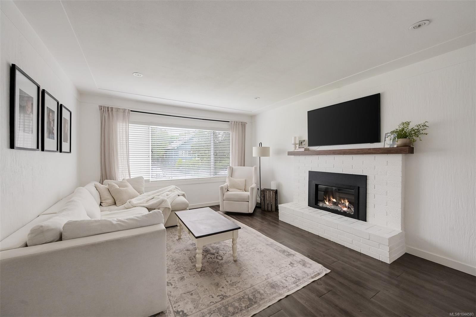 3128 Quadra St, Victoria, BC