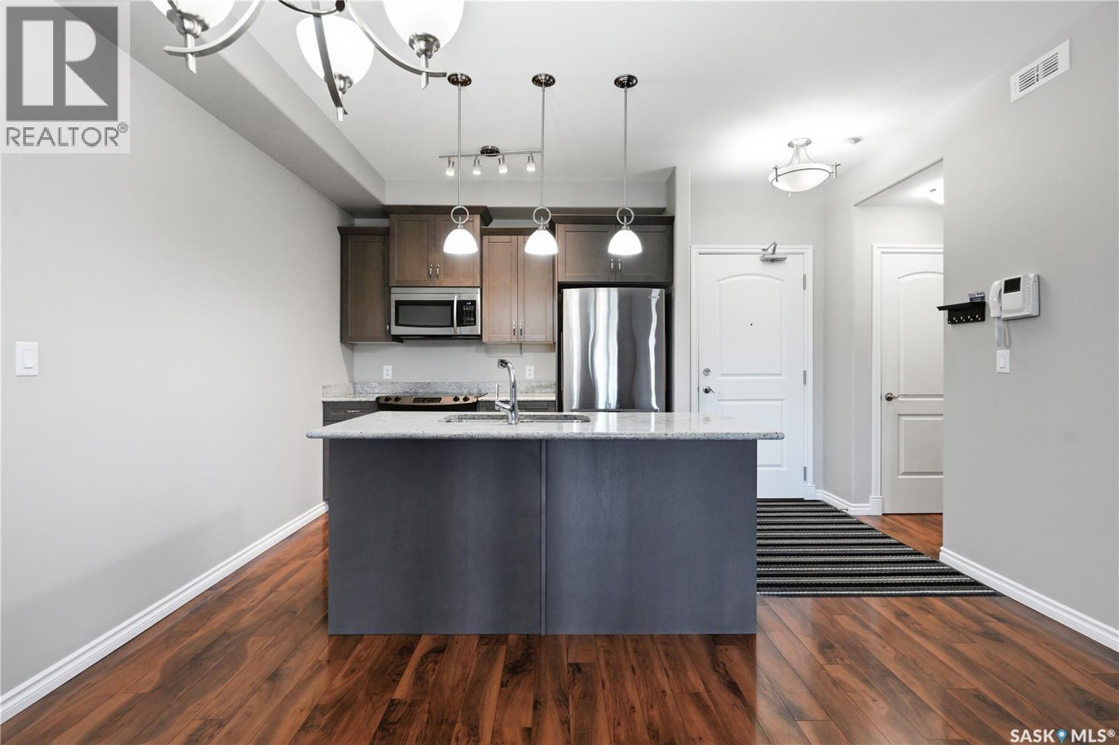 231 2710 Main Street, Saskatoon, SK - Indoor Photo Showing Kitchen With Stainless Steel Kitchen With Upgraded Kitchen