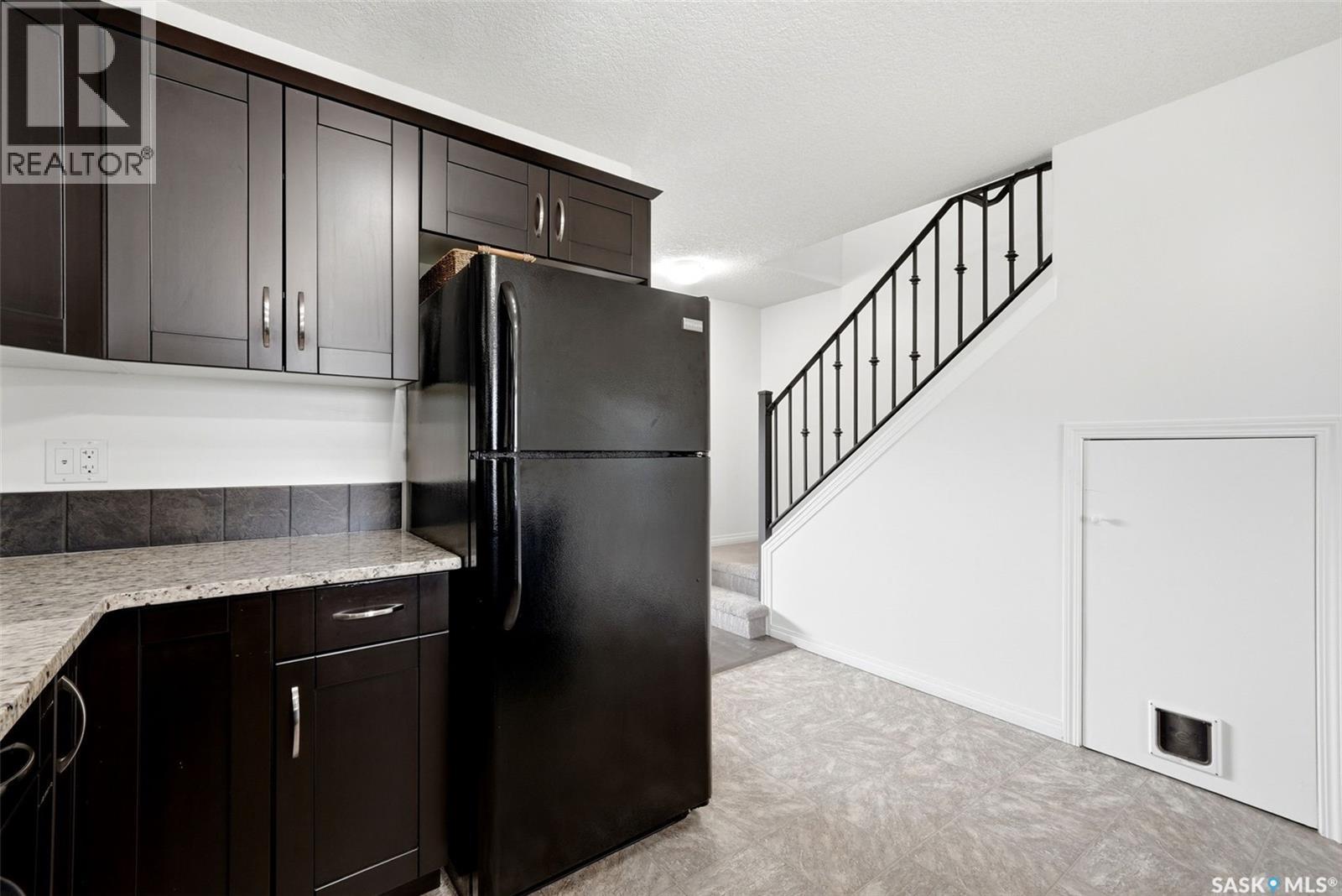 312 3822 Dewdney Avenue E, Regina, SK - Indoor Photo Showing Kitchen