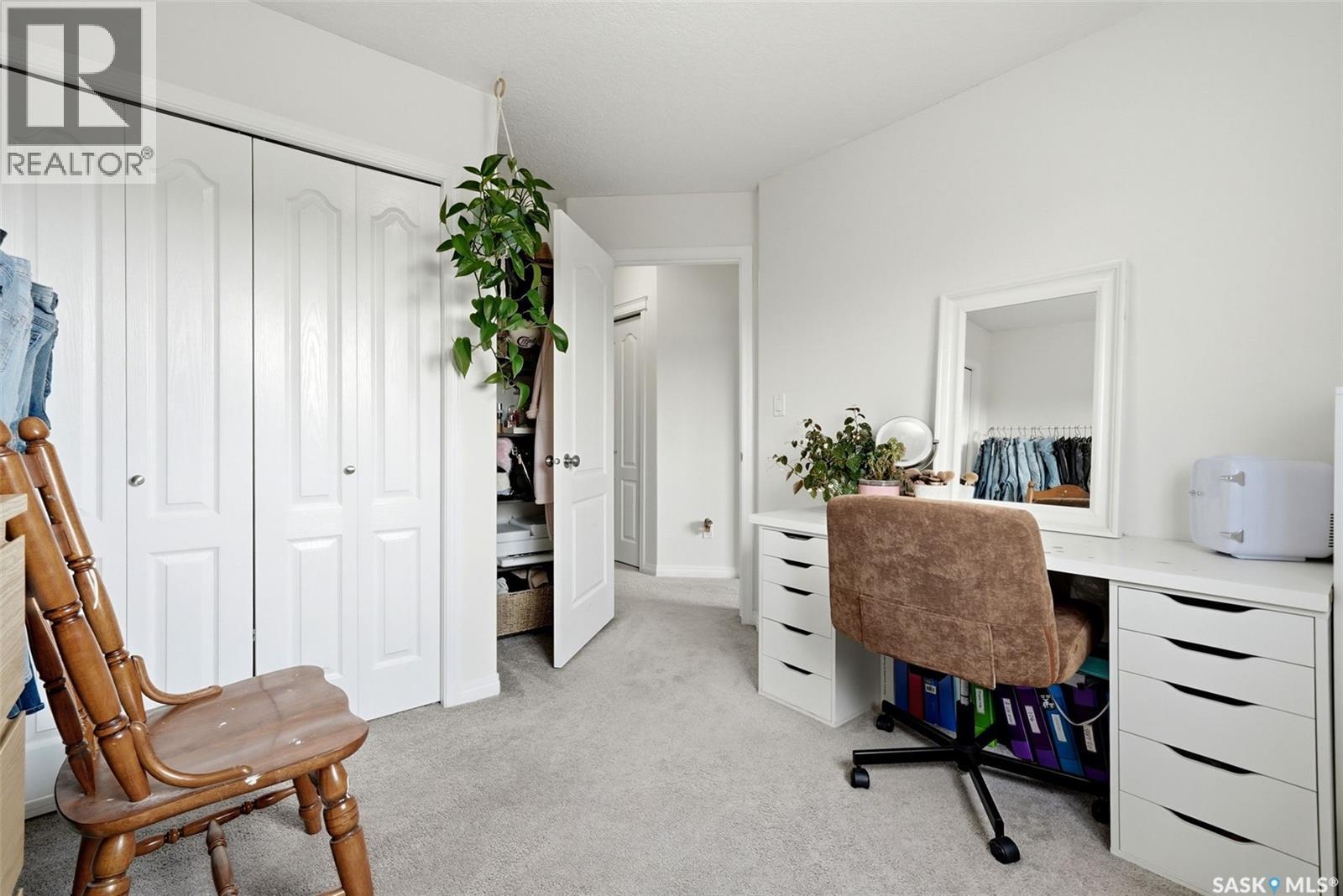 312 3822 Dewdney Avenue E, Regina, SK - Indoor Photo Showing Office
