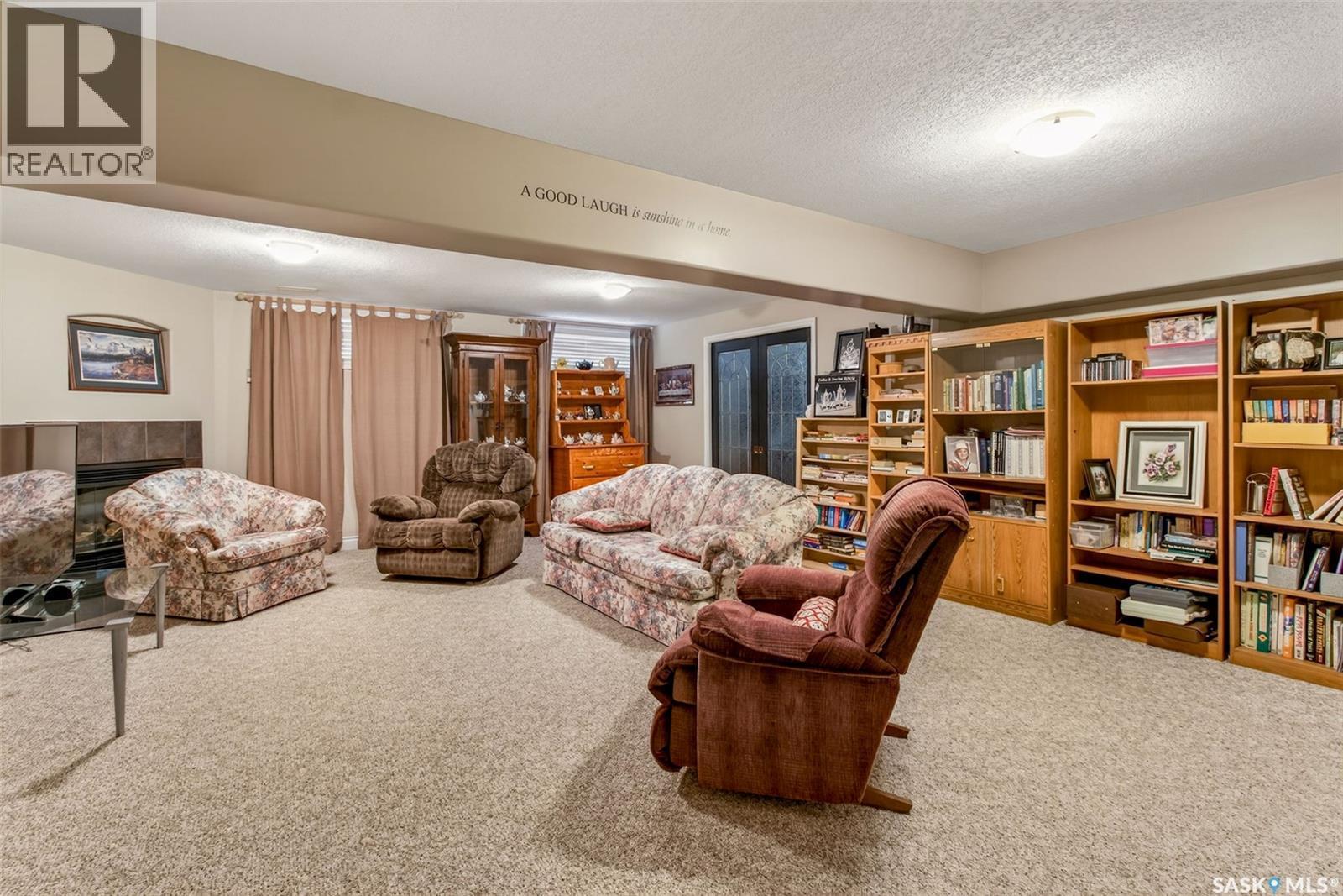 1 Telfer Bay, Prince Albert, SK - Indoor