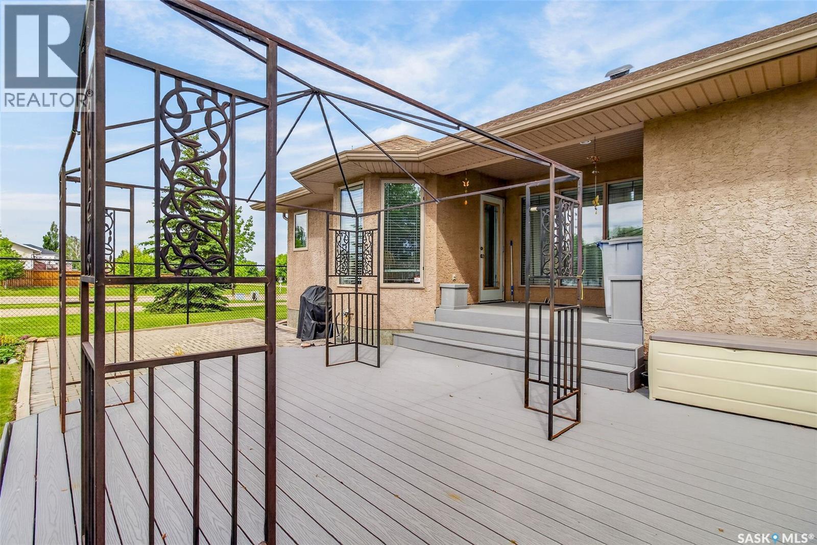 1 Telfer Bay, Prince Albert, SK - Outdoor