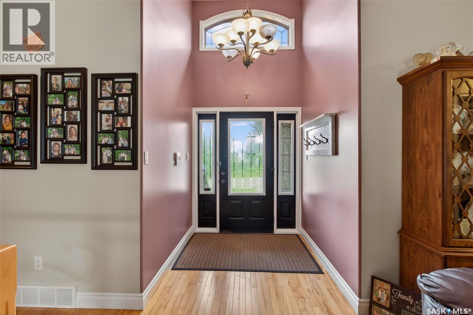 1 Telfer Bay, Prince Albert, SK - Indoor Photo Showing Other Room