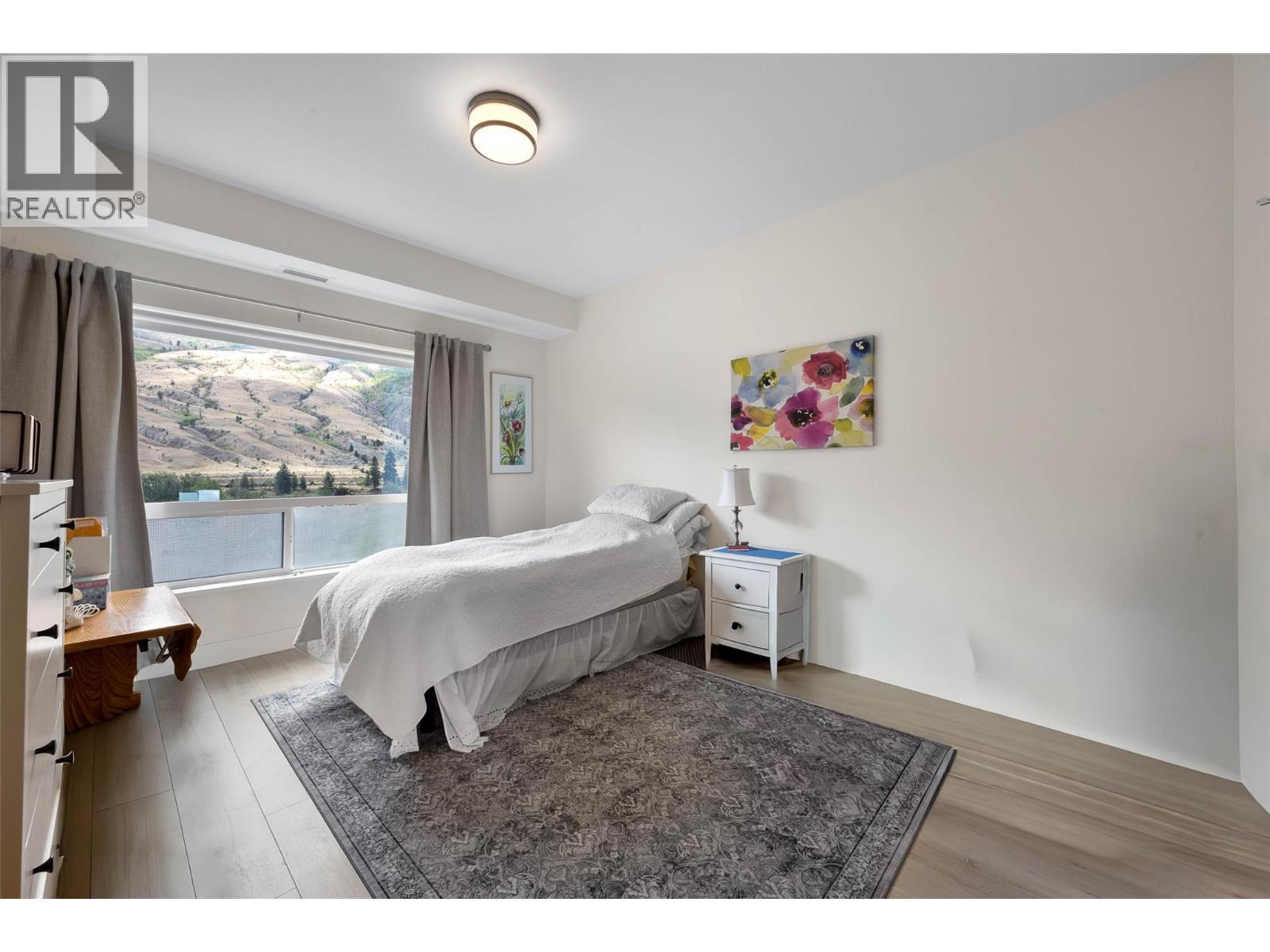 651 Dunes Drive Unit# 306, Kamloops, BC - Indoor Photo Showing Bedroom