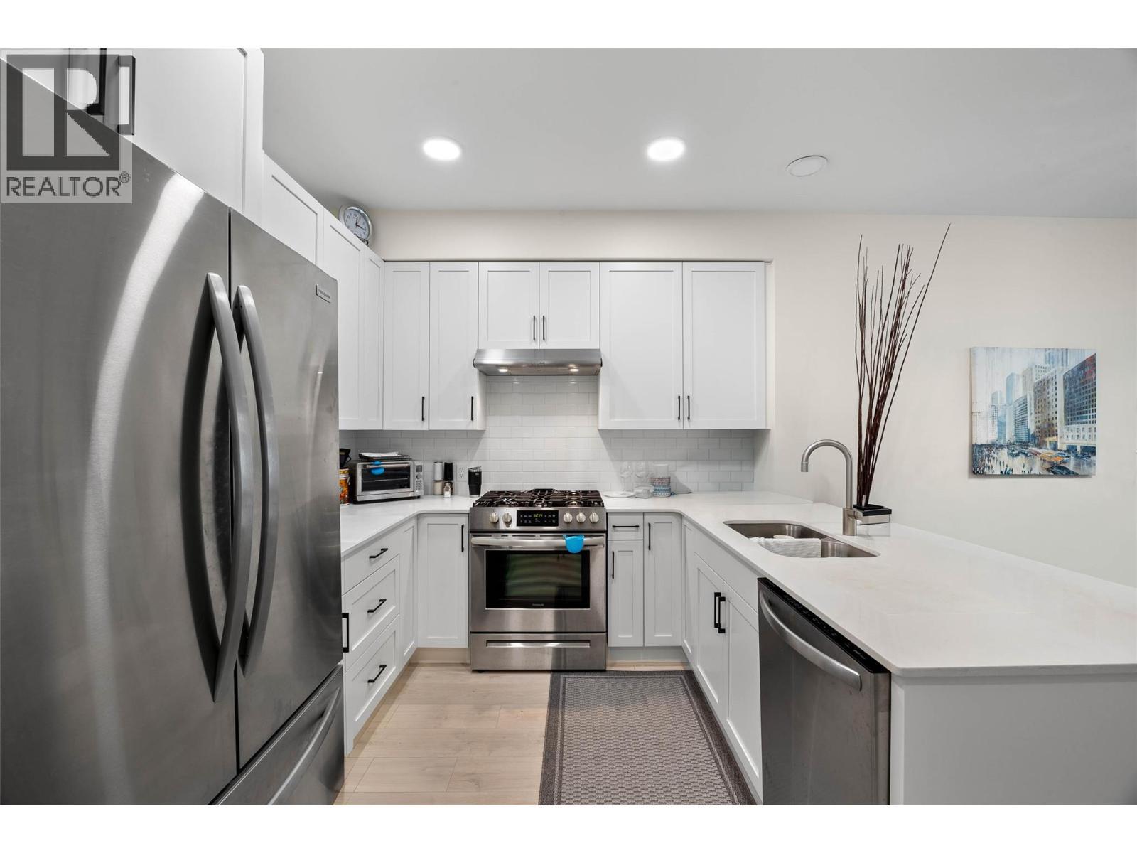 651 Dunes Drive Unit# 306, Kamloops, BC - Indoor Photo Showing Kitchen With Double Sink