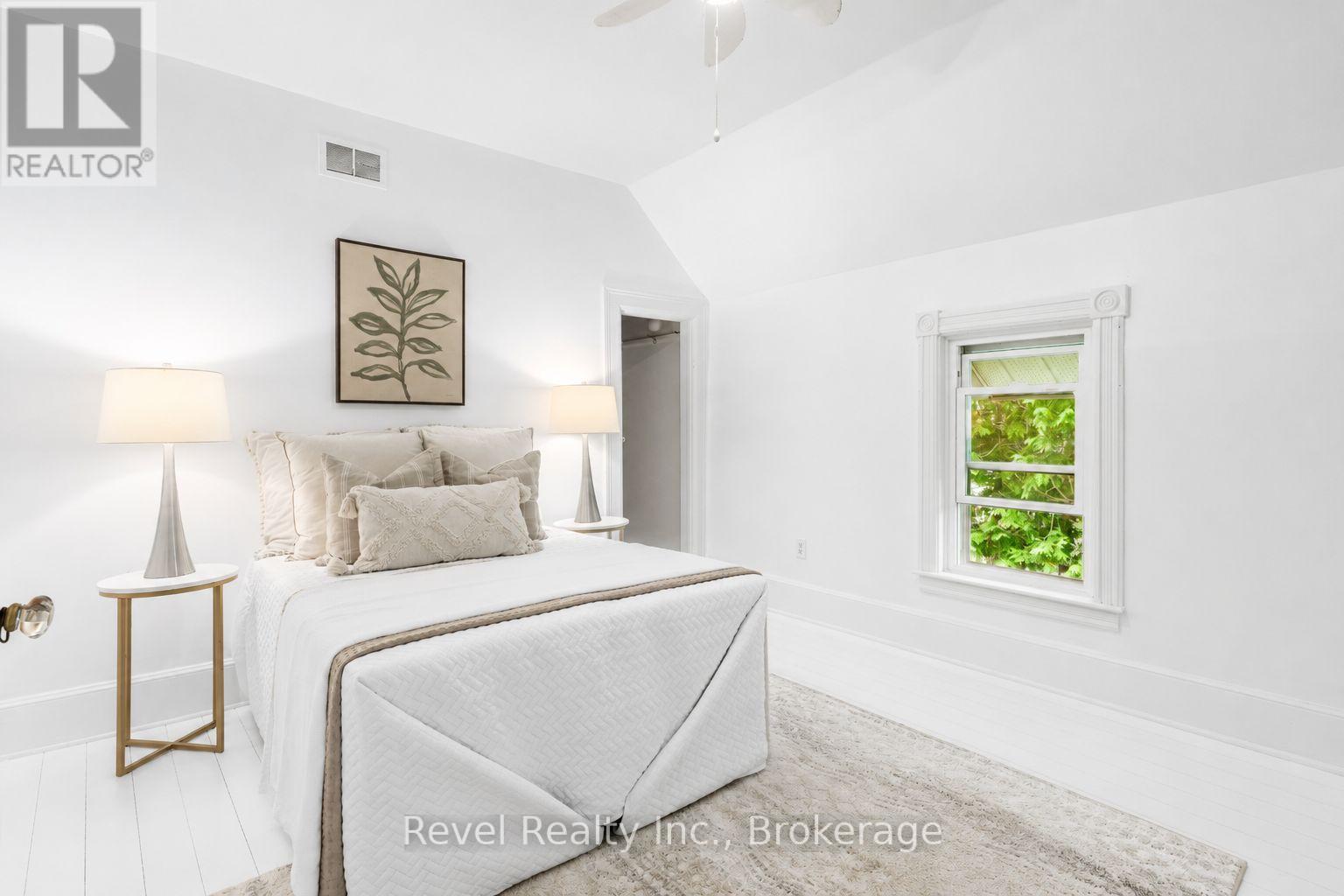 399 Eldon Road, Kawartha Lakes (Little Britain), ON - Indoor Photo Showing Bedroom