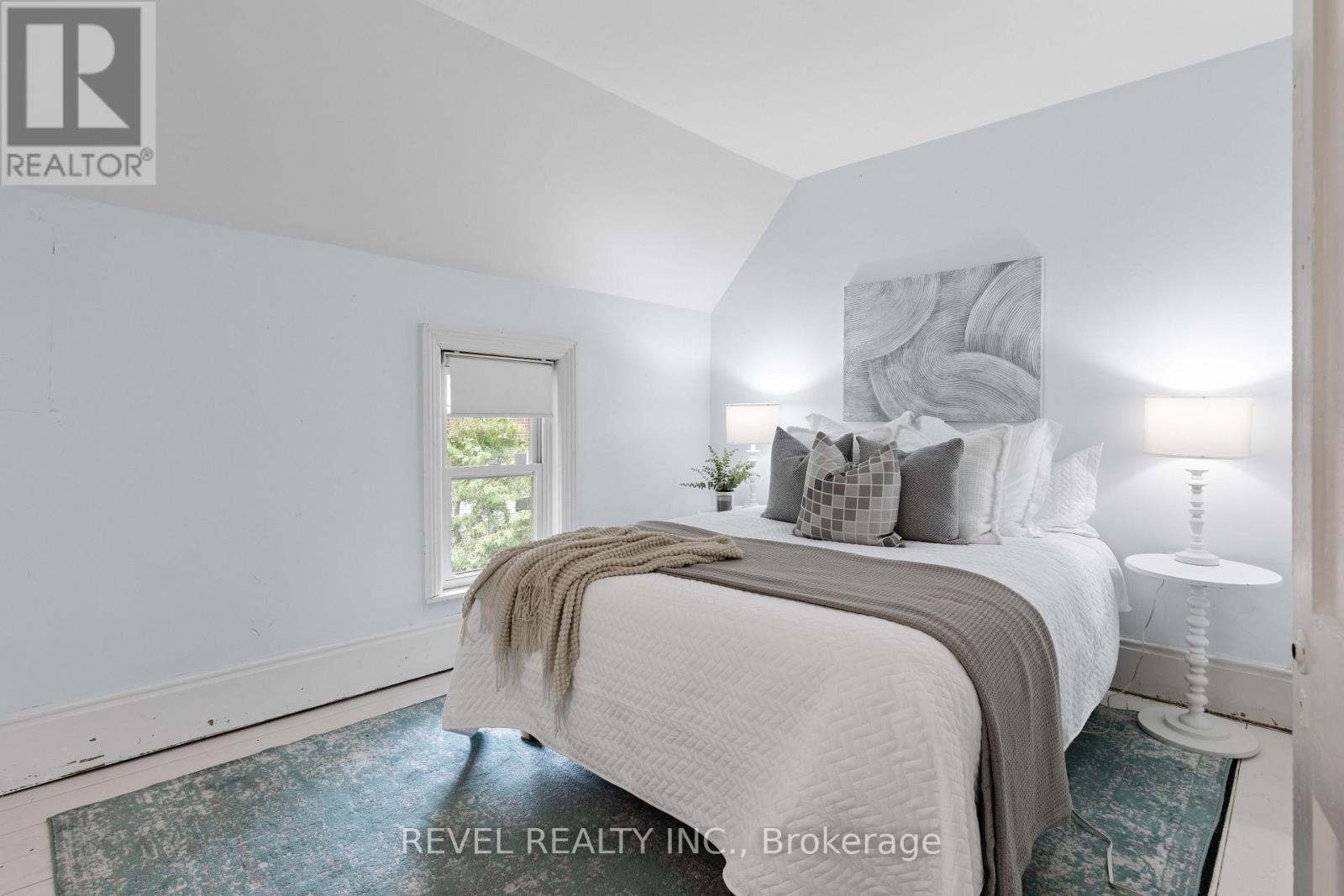 399 Eldon Road, Kawartha Lakes (Little Britain), ON - Indoor Photo Showing Bedroom