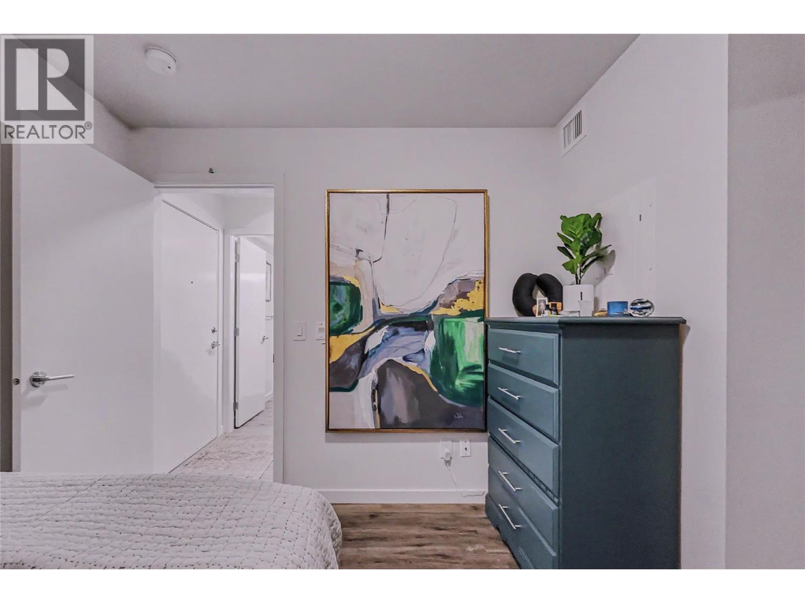 725 Academy Way Unit# 115, Kelowna, BC - Indoor Photo Showing Bedroom