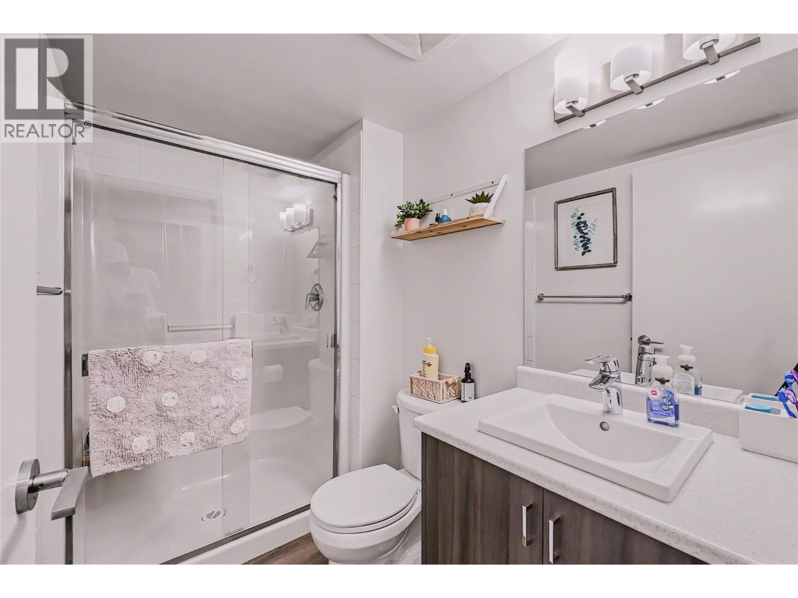 725 Academy Way Unit# 115, Kelowna, BC - Indoor Photo Showing Bathroom