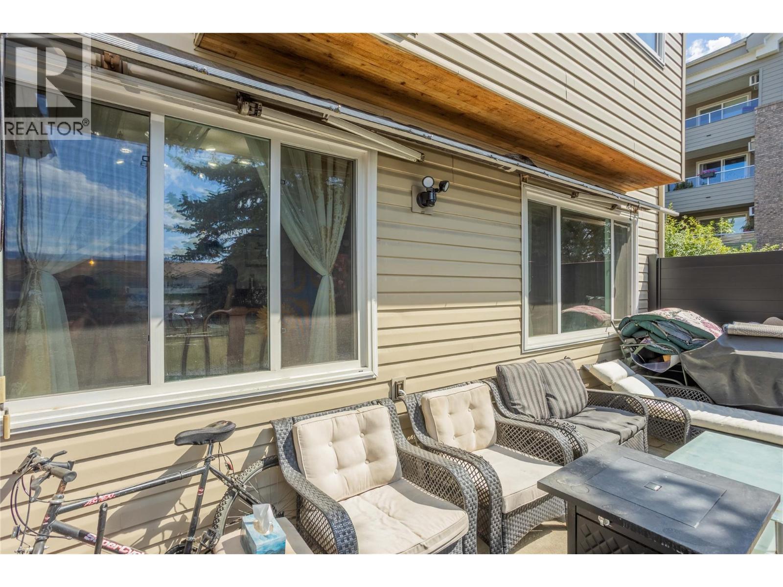 1675 Thayer Court Unit# 1, Kelowna, BC - Outdoor With Deck Patio Veranda With Exterior