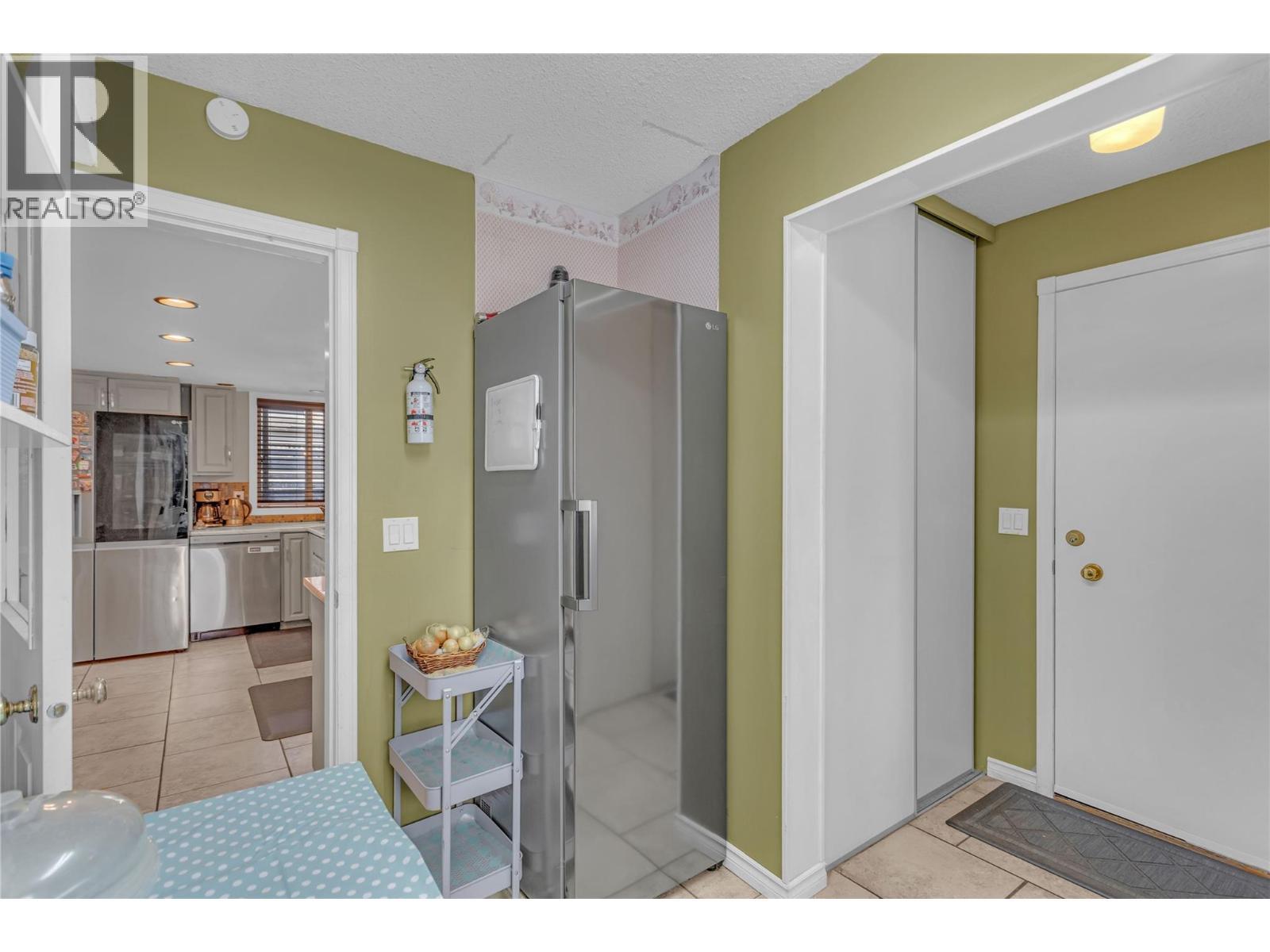 1675 Thayer Court Unit# 1, Kelowna, BC - Indoor