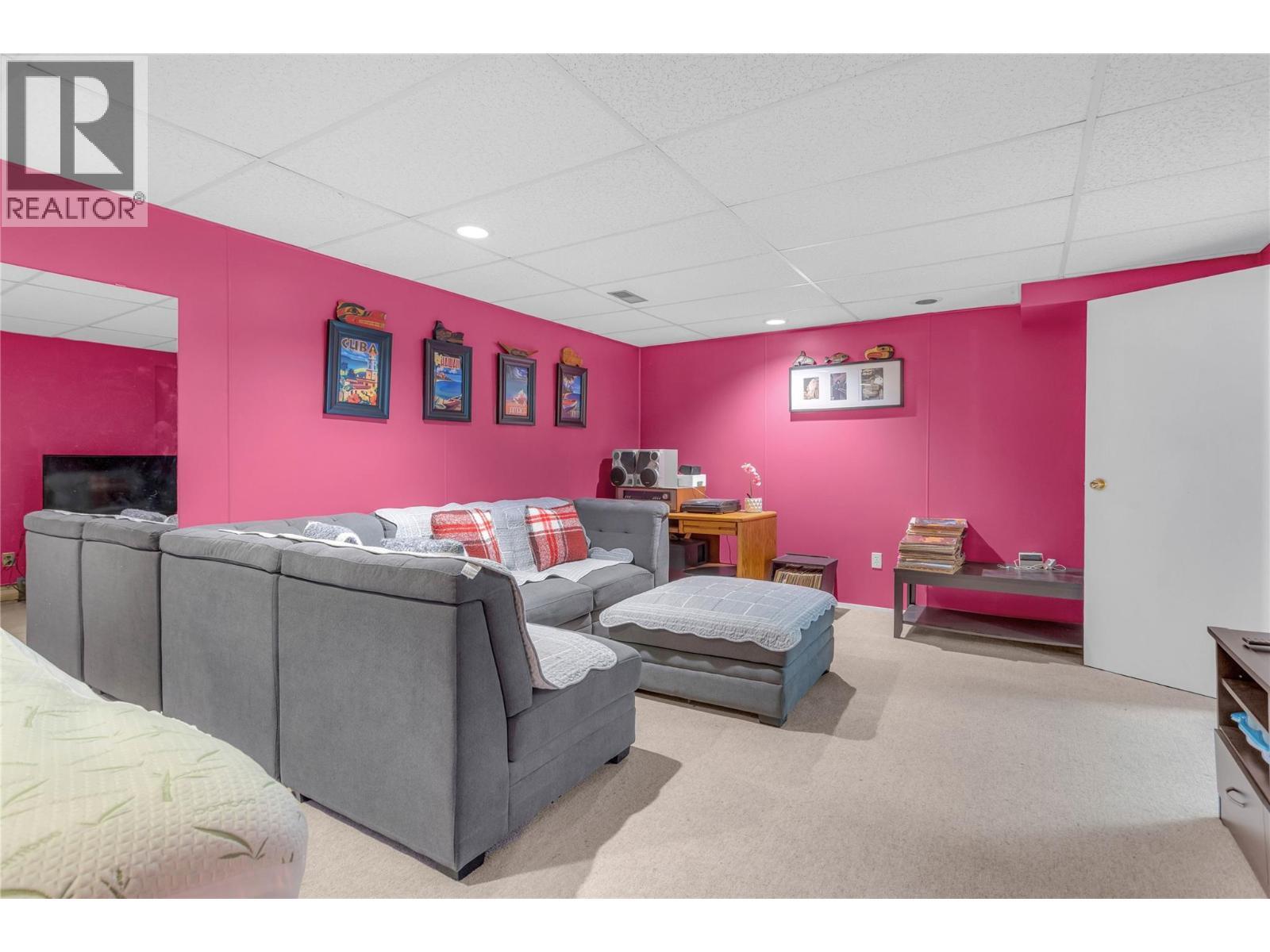 1675 Thayer Court Unit# 1, Kelowna, BC - Indoor