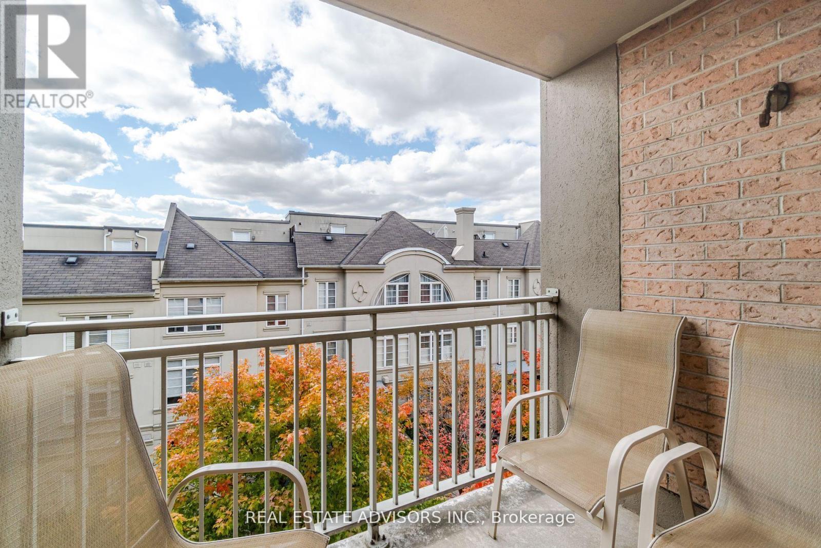 309 - 75 York Mills Road, Toronto, ON - Outdoor