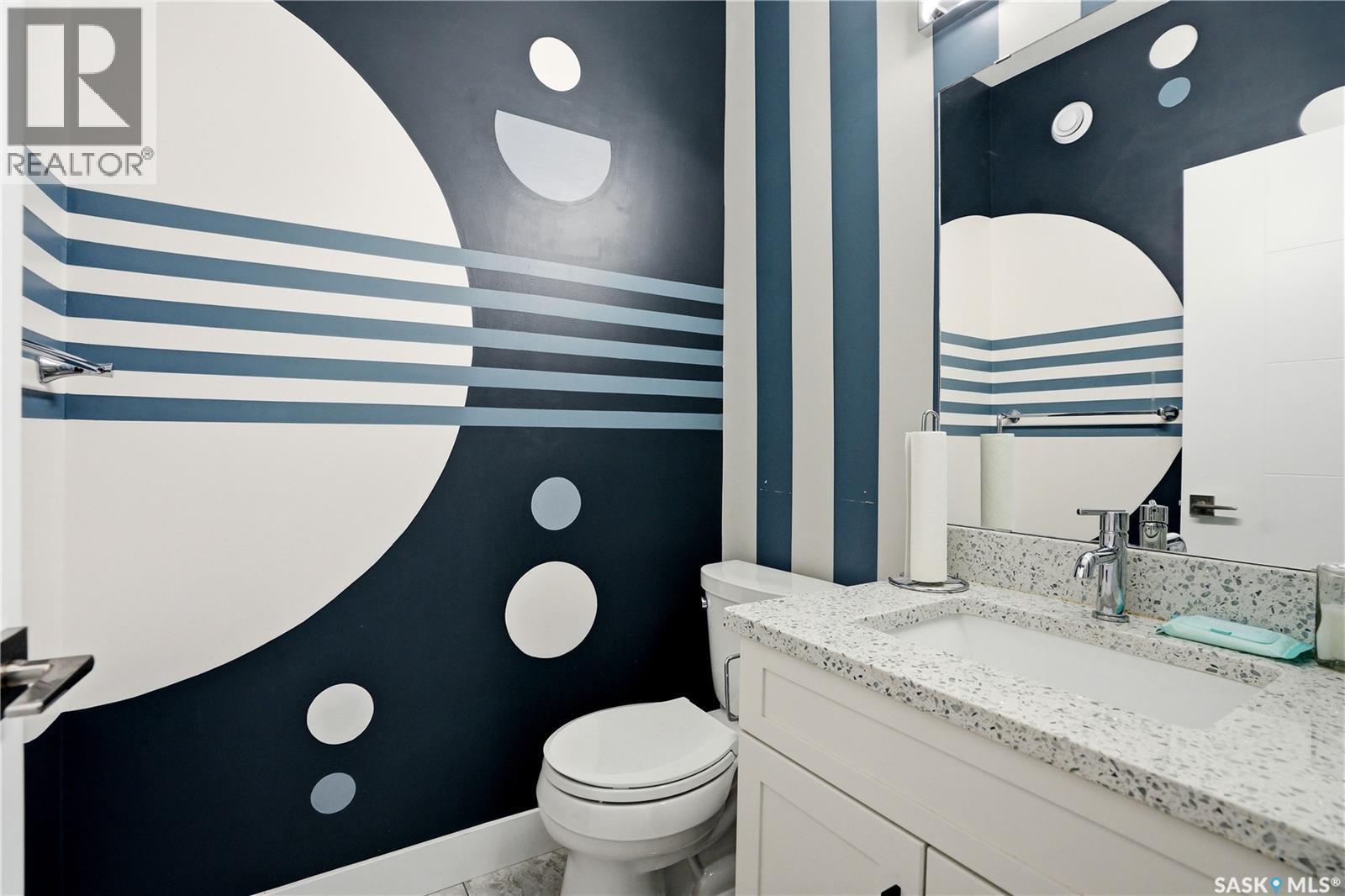 206 Kenaschuk Union, Saskatoon, SK - Indoor Photo Showing Bathroom