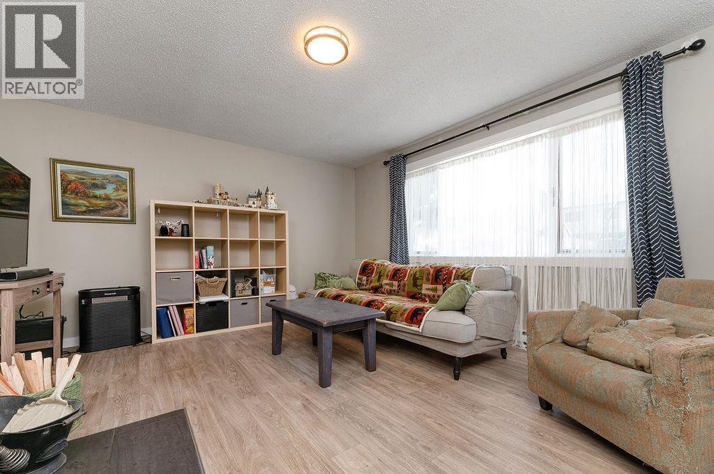 1110 6Th Street S, Invermere, BC - Indoor Photo Showing Other Room