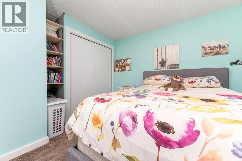 1110 6Th Street S, Invermere, BC - Indoor Photo Showing Bedroom