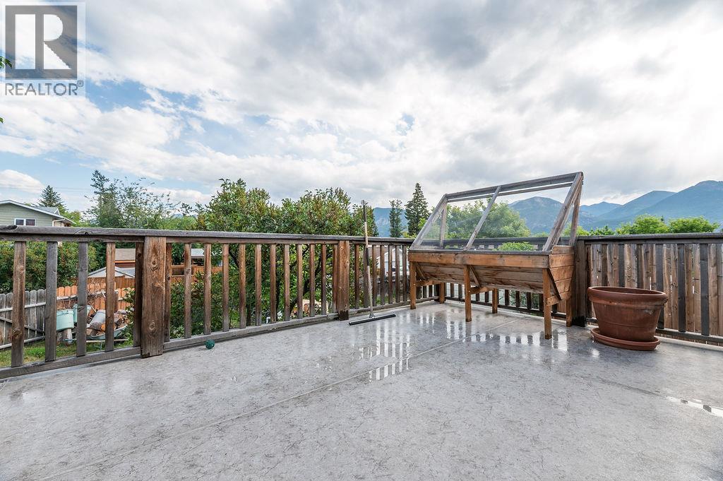 1110 6Th Street S, Invermere, BC - Outdoor With Deck Patio Veranda