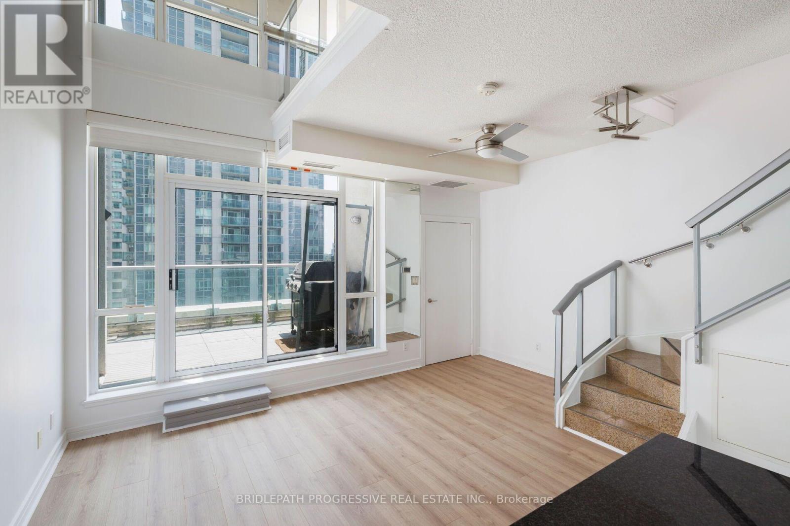 509 - 1 Avondale Avenue, Toronto, ON - Indoor Photo Showing Other Room