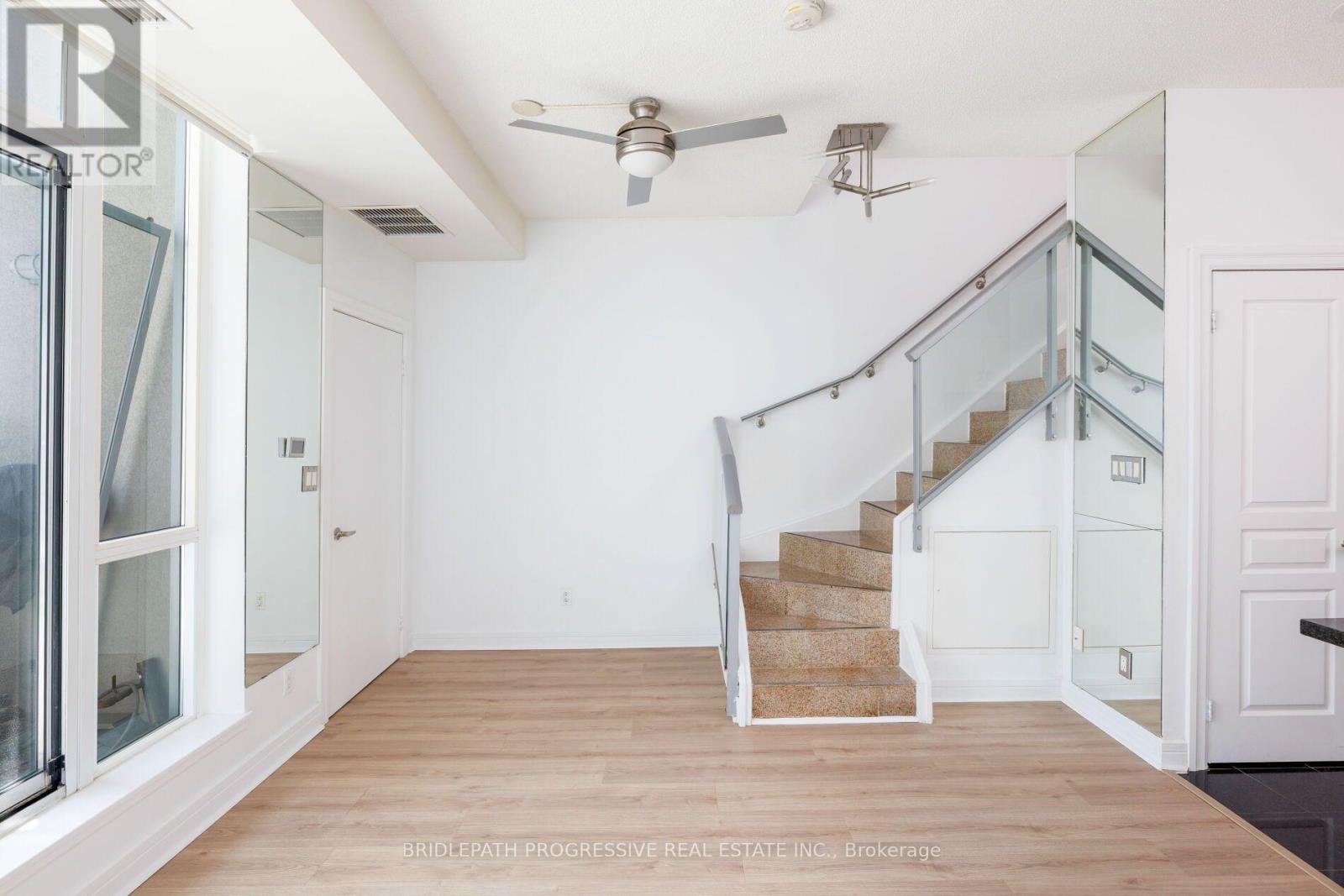 509 - 1 Avondale Avenue, Toronto, ON - Indoor Photo Showing Other Room