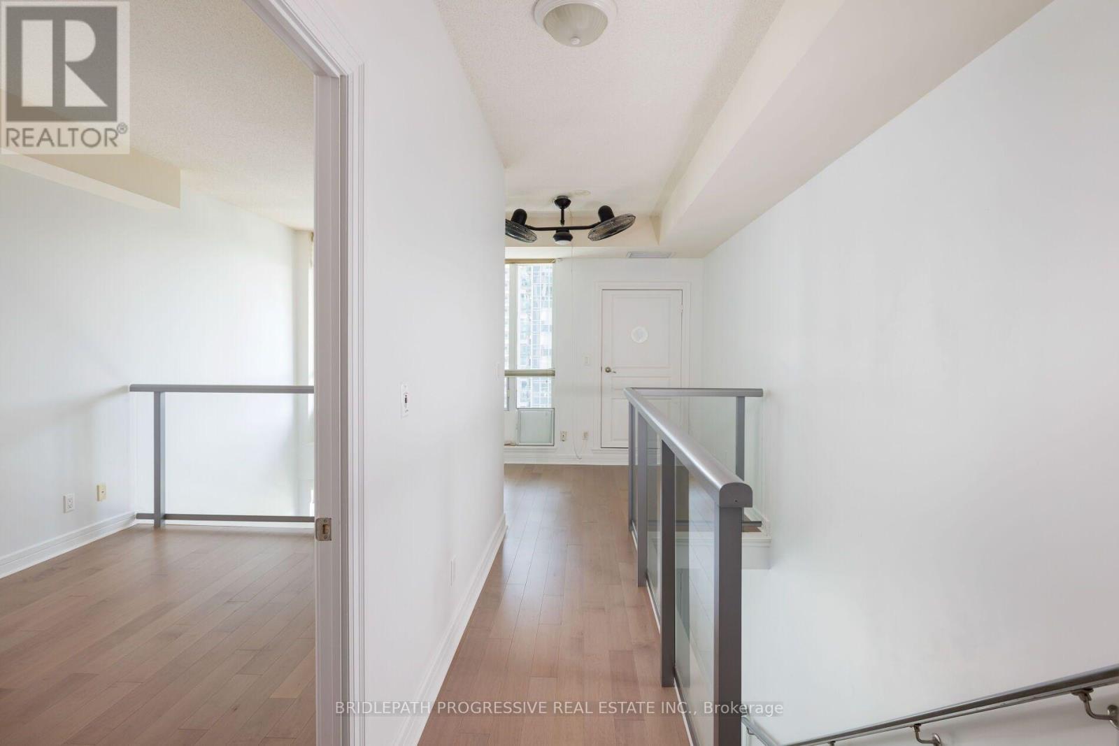 509 - 1 Avondale Avenue, Toronto, ON - Indoor Photo Showing Other Room