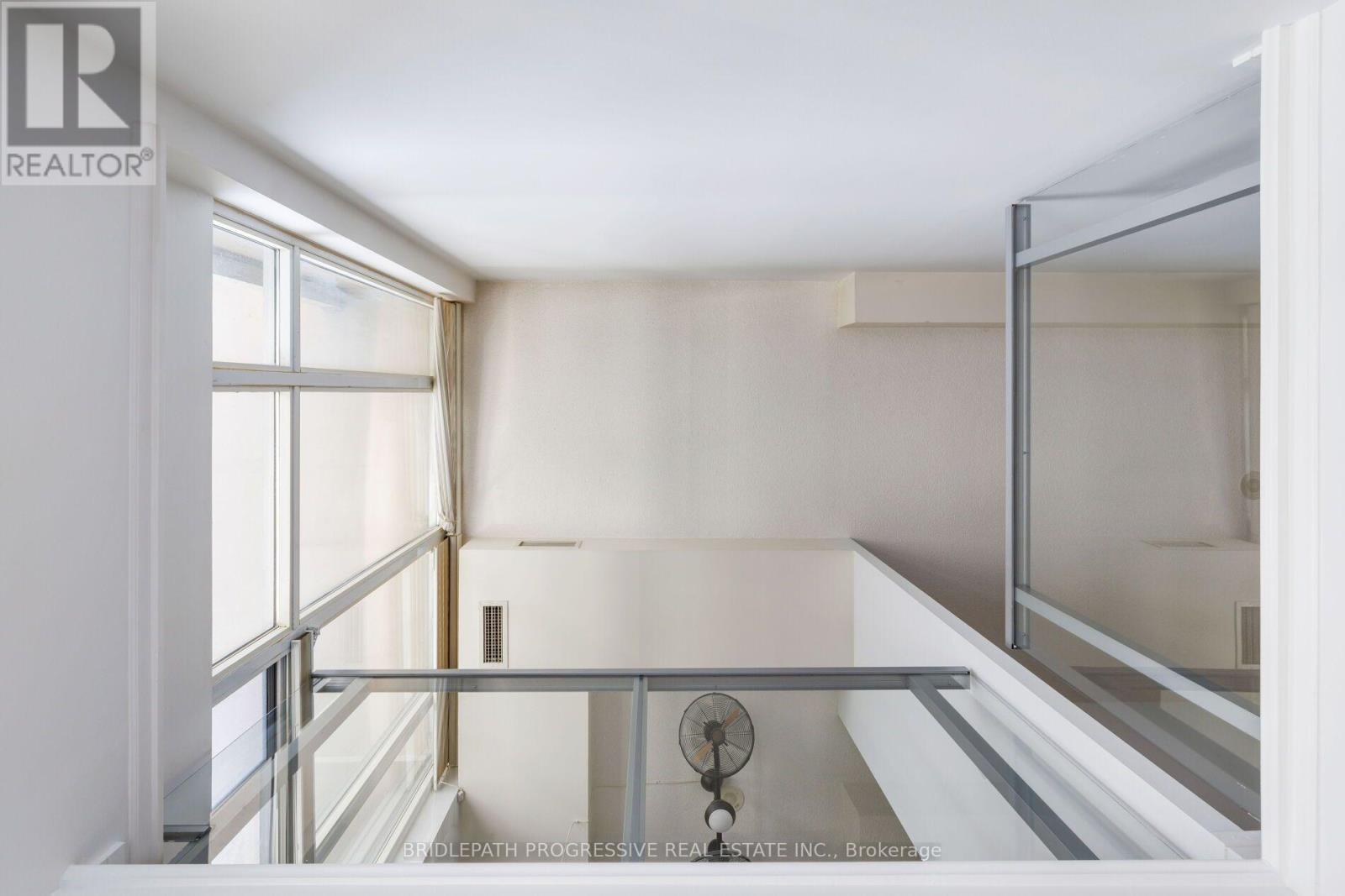 509 - 1 Avondale Avenue, Toronto, ON - Indoor Photo Showing Other Room