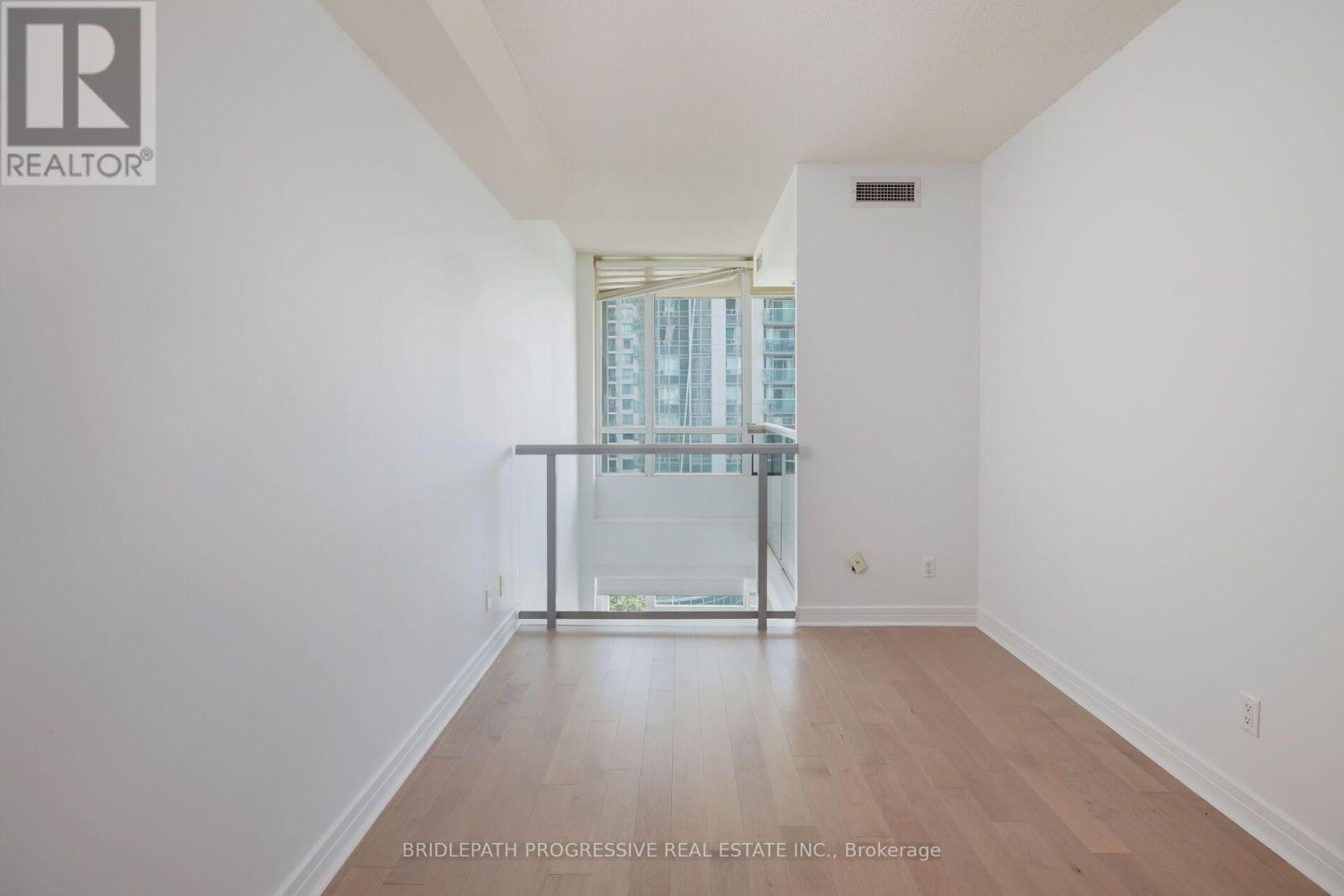 509 - 1 Avondale Avenue, Toronto, ON - Indoor Photo Showing Other Room