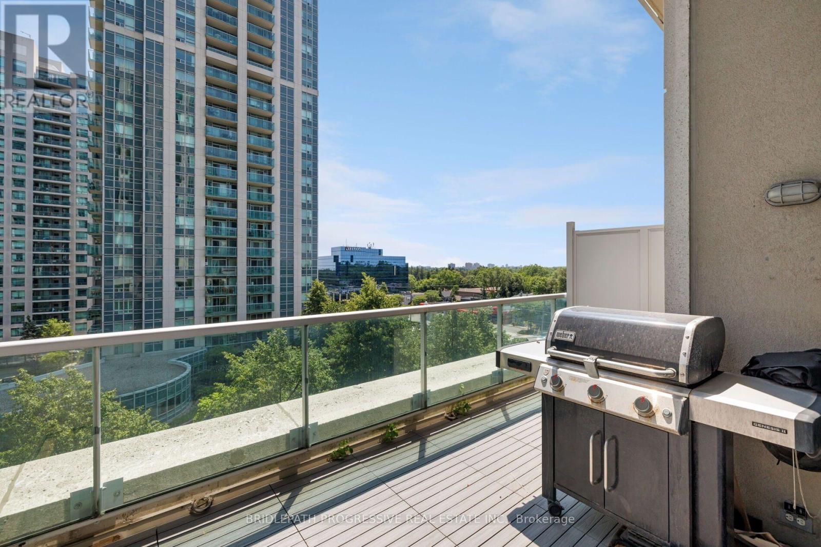 509 - 1 Avondale Avenue, Toronto, ON - Outdoor With Exterior