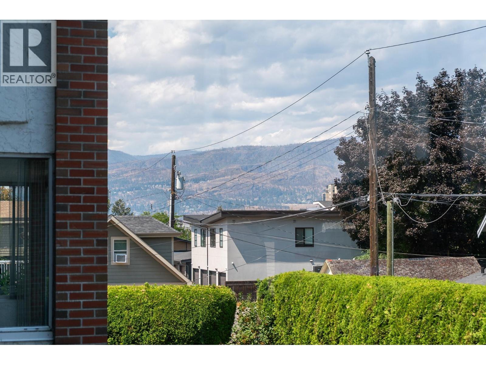 878 Bernard Avenue Unit# 103, Kelowna, BC - Outdoor