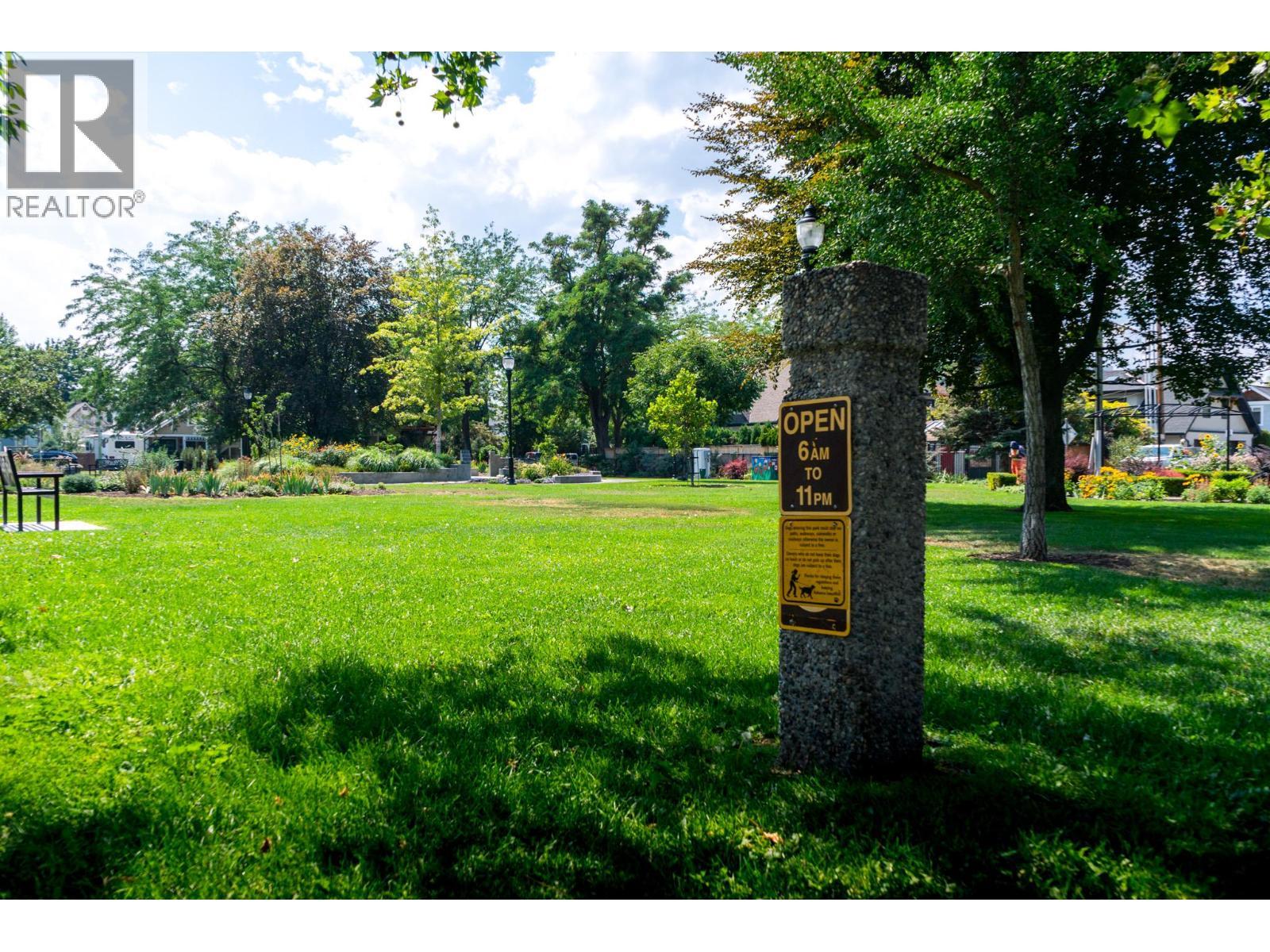 878 Bernard Avenue Unit# 103, Kelowna, BC - Outdoor