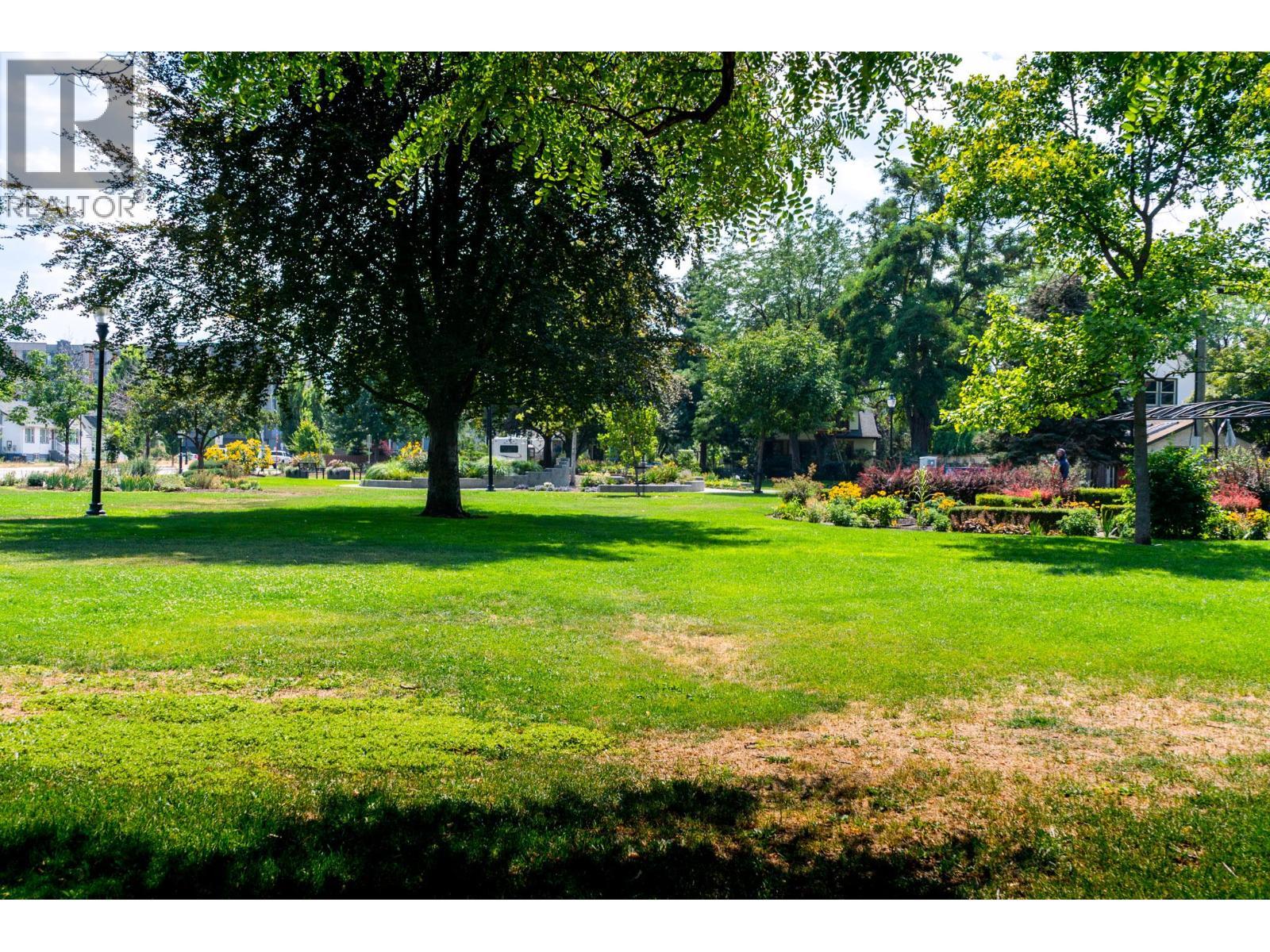 878 Bernard Avenue Unit# 103, Kelowna, BC - Outdoor