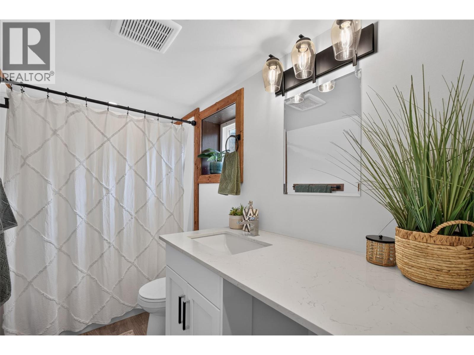 Combination washer/dryer will be included - 5533 33 Highway Unit# 3, Beaverdell, BC