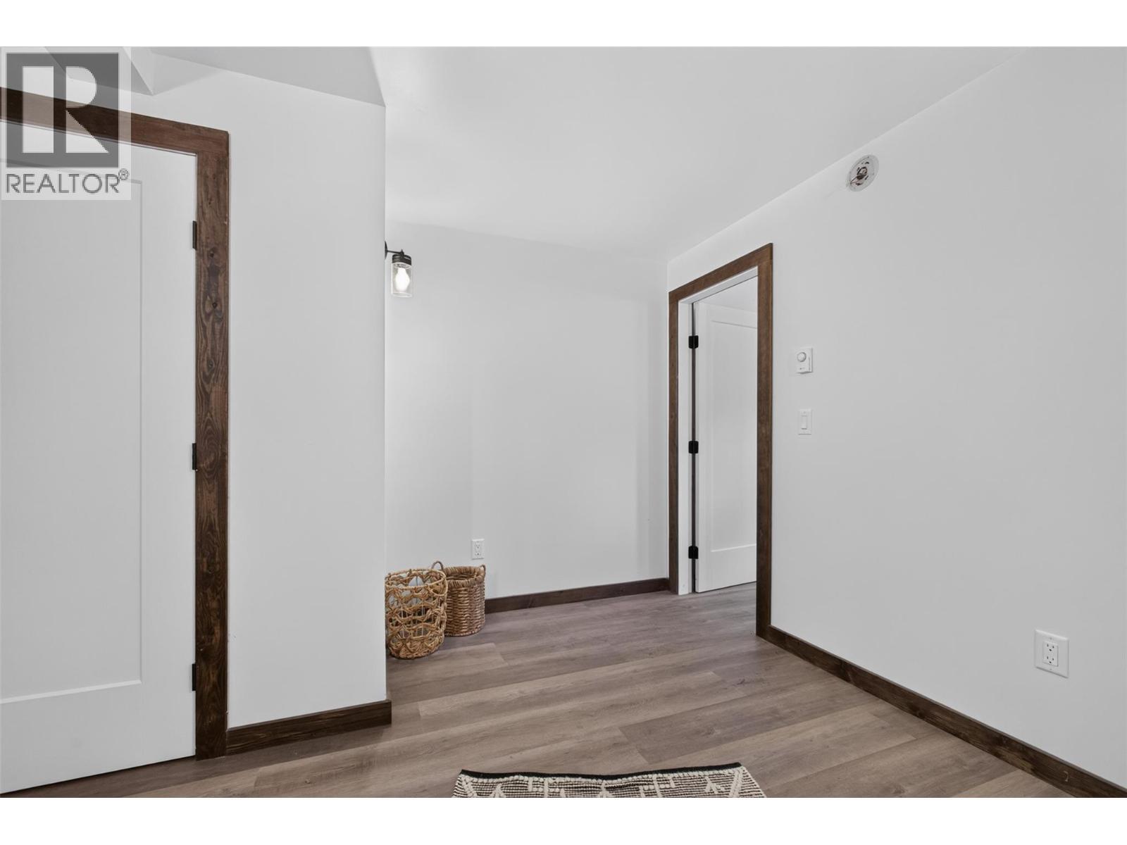 Basement - 5533 33 Highway Unit# 3, Beaverdell, BC