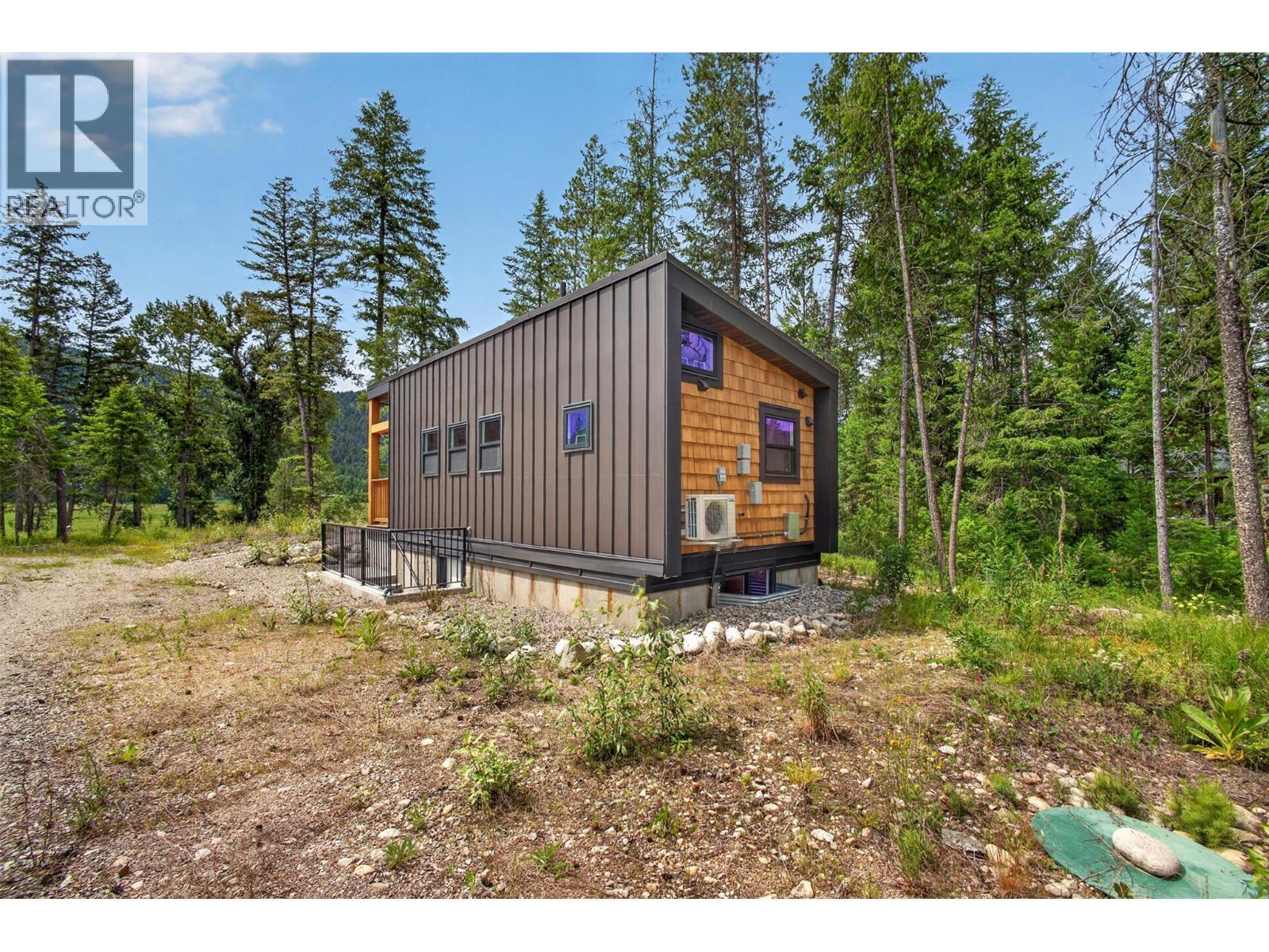 5533 33 Highway Unit# 3, Beaverdell, BC