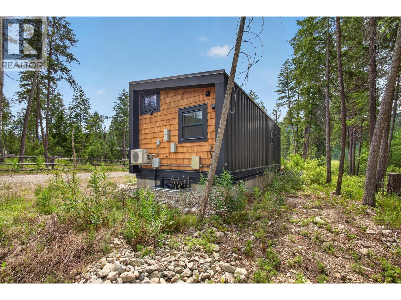 5533 33 Highway Unit# 3, Beaverdell, BC